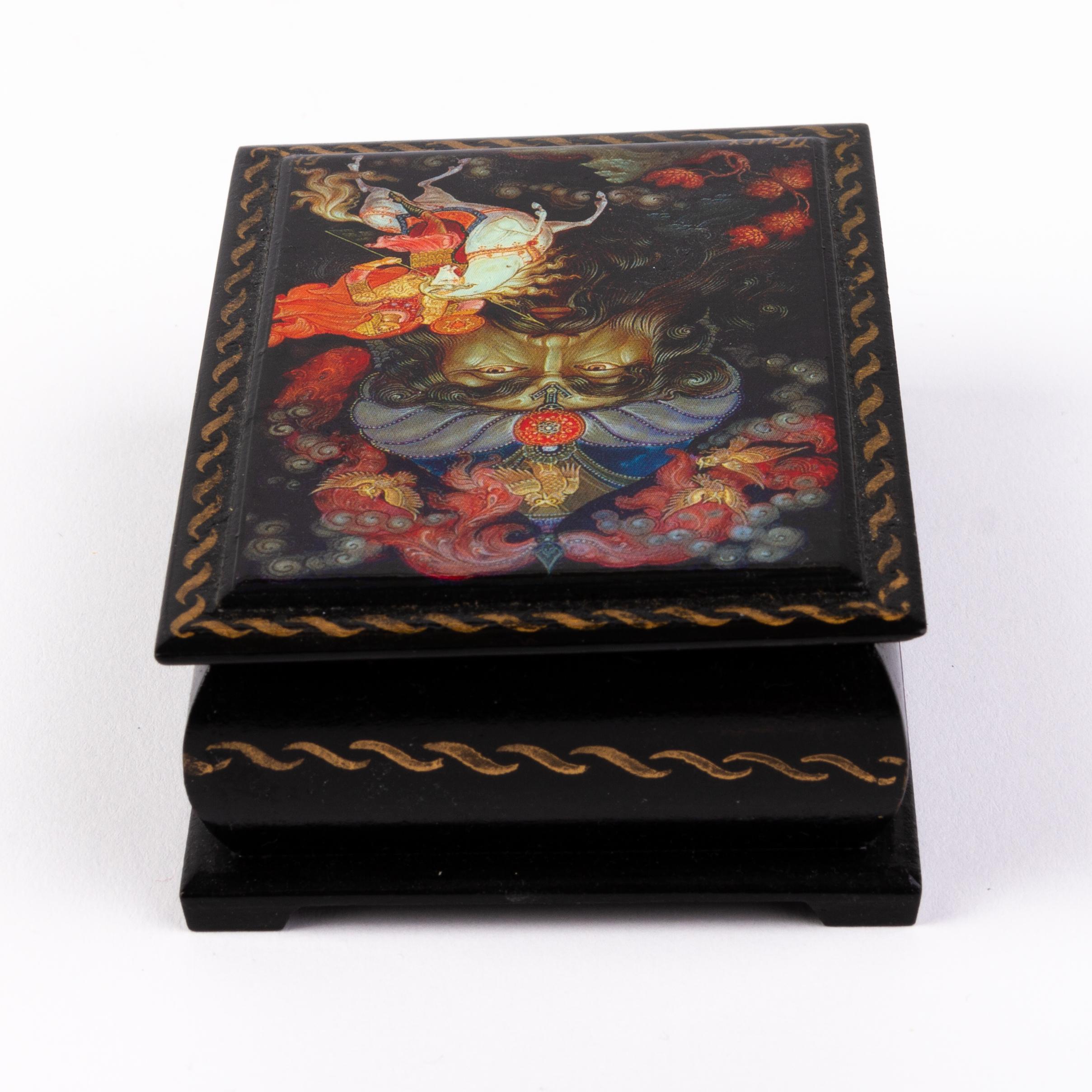 Russian Lacquered Folk Fairytale Hinged Box For Sale 2