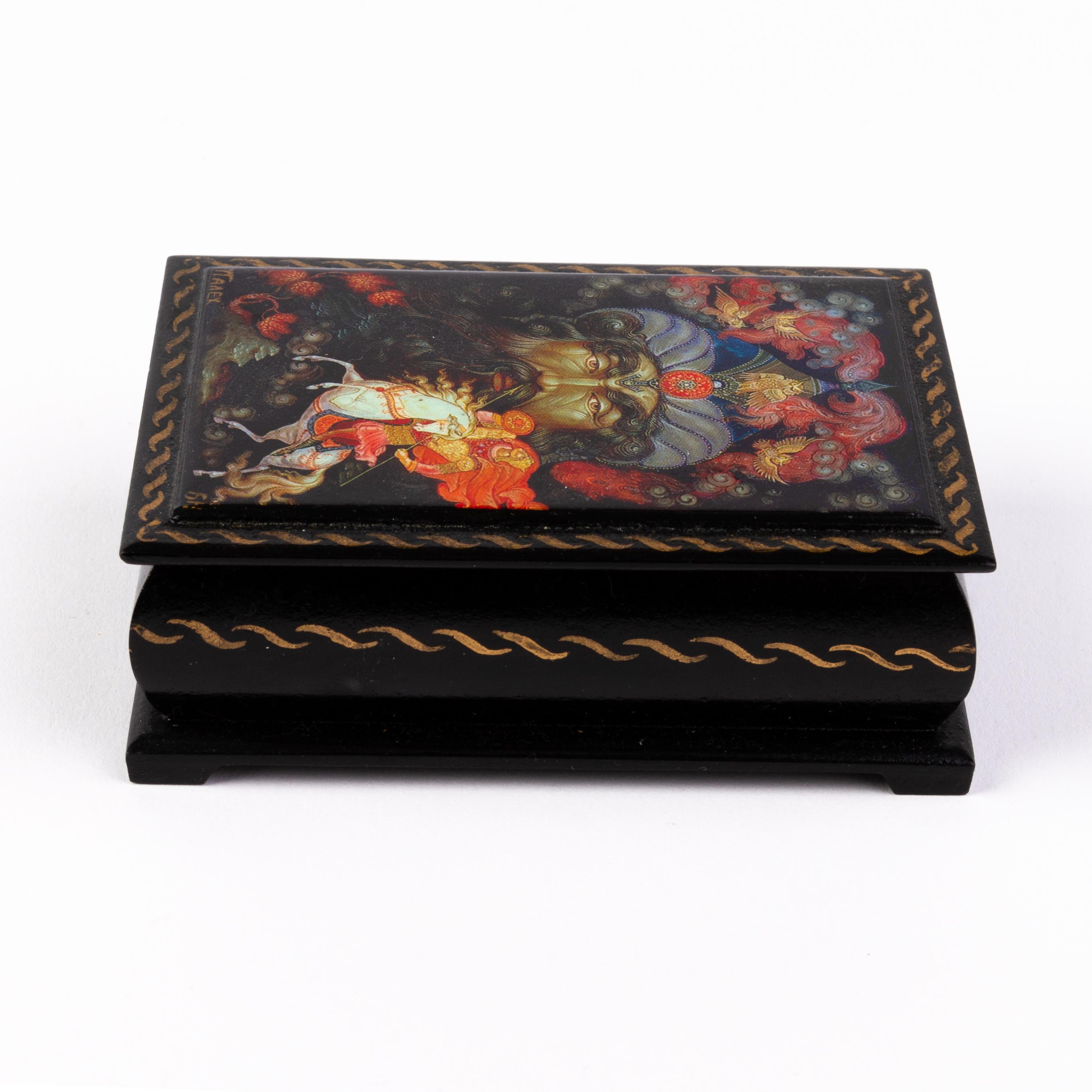 Russian Lacquered Folk Fairytale Hinged Box For Sale 5