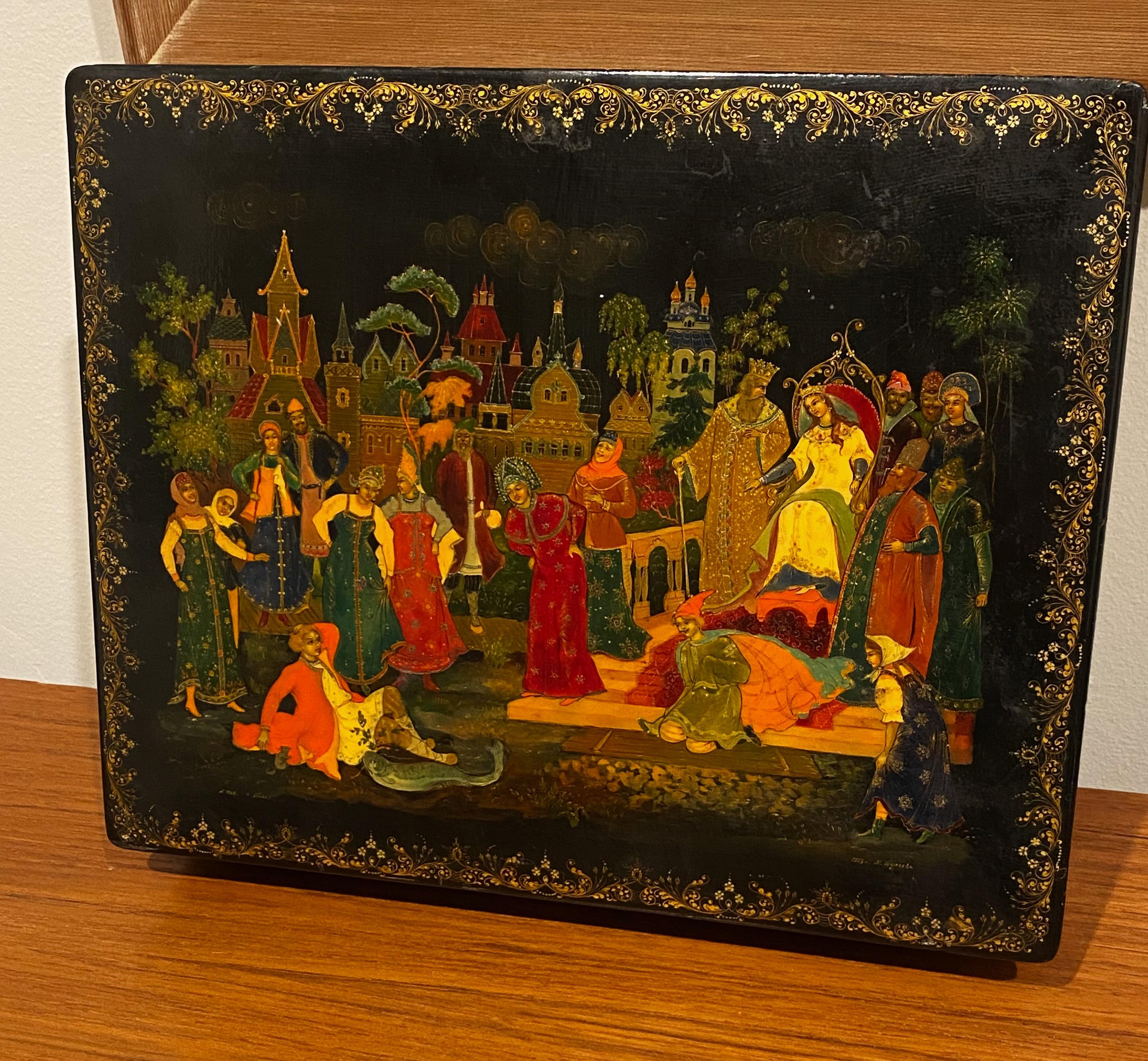 This Fine & Very Rare - 

due to its impressive size of  

27 cm (W) x 7 cm (H) x 21.5 cm (D) - 

Vintage Russian Lacquer Box 

is also called deed box (casket) or 