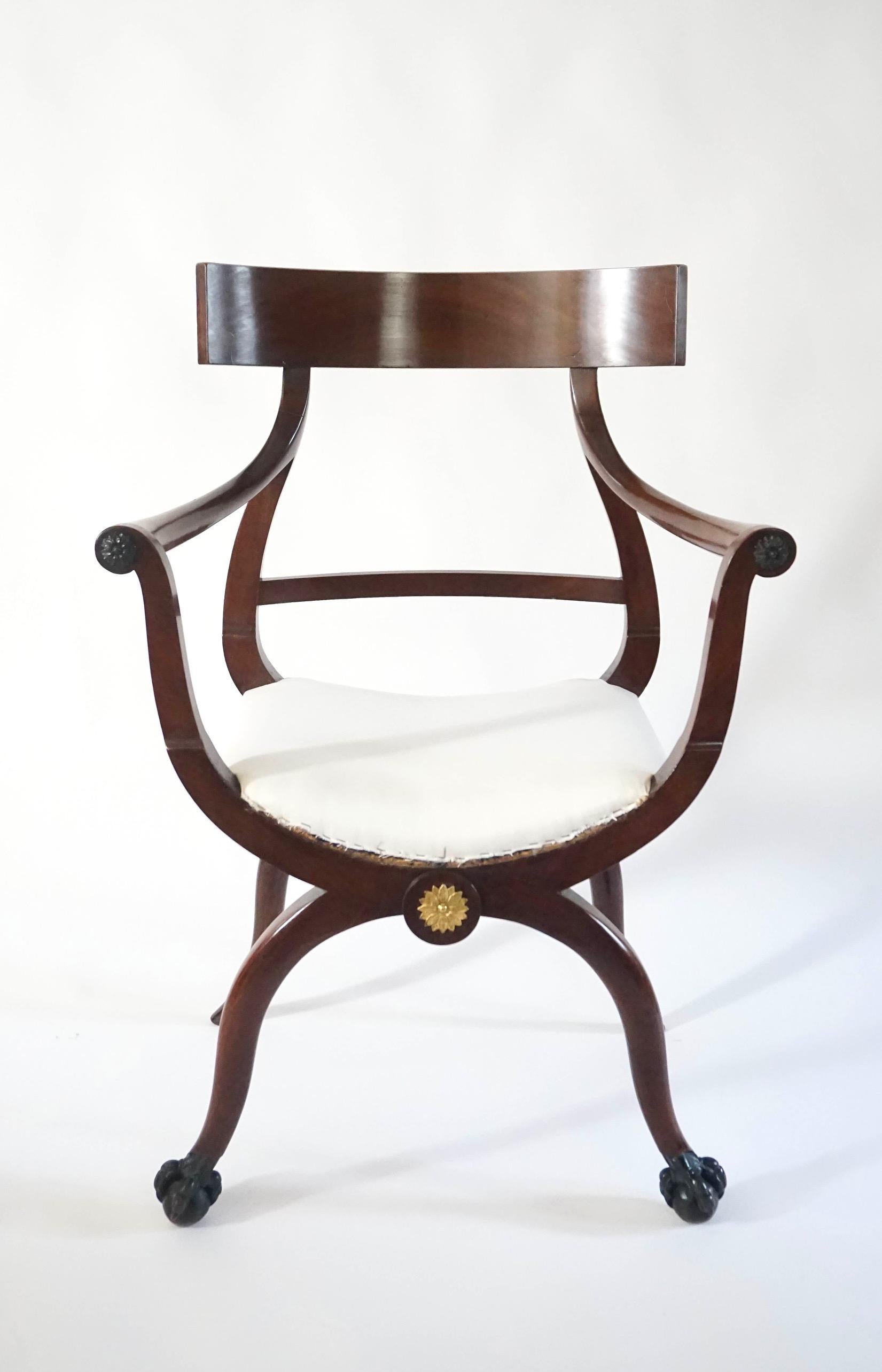Hand-Carved Russian Neoclassical Mahogany Armchairs, Pair, circa 1800 For Sale