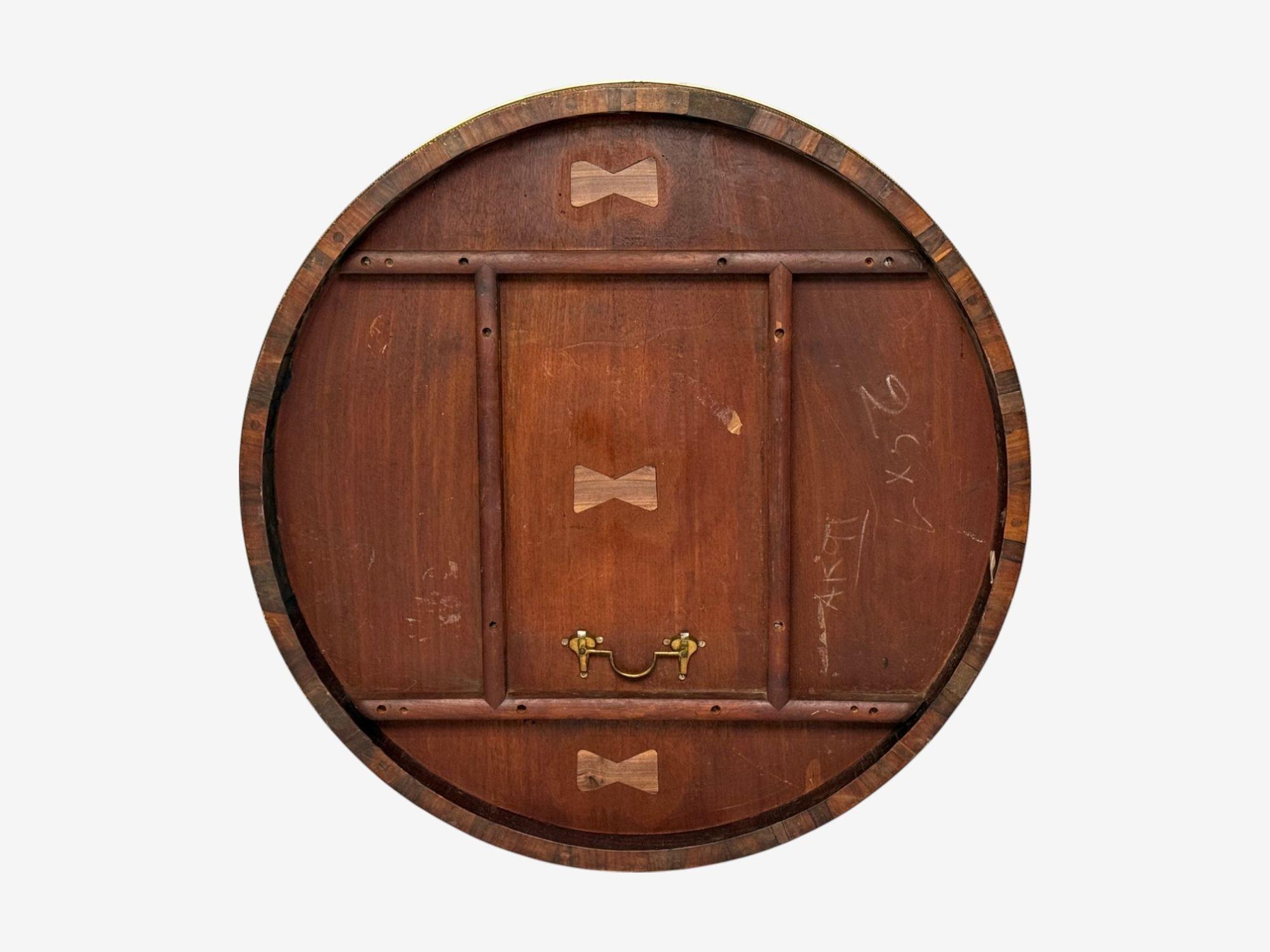 Table centrale monumentale néoclassique russe, en bois de rose et incrustations de laiton, 19e C. en vente 6