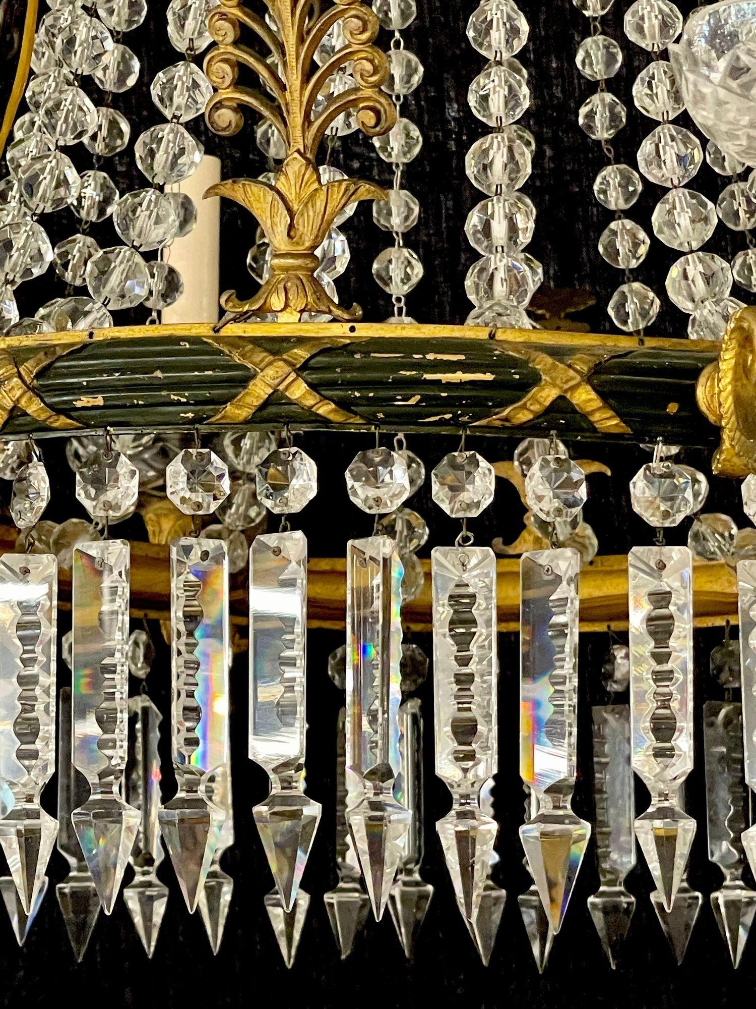 Lampadario neoclassico russo a sei luci, bronzo e cristallo in vendita 5