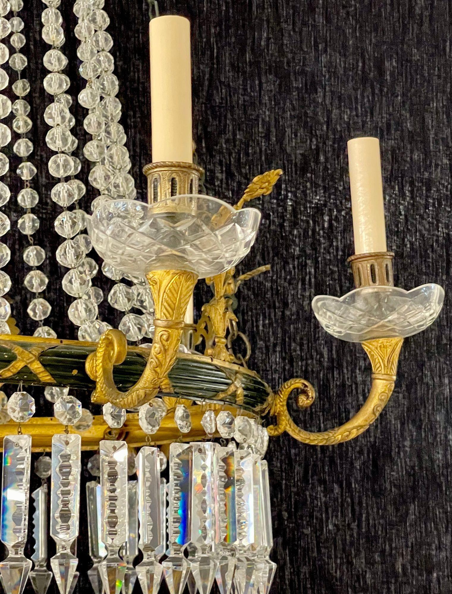 Lampadario neoclassico russo a sei luci, bronzo e cristallo in vendita 1