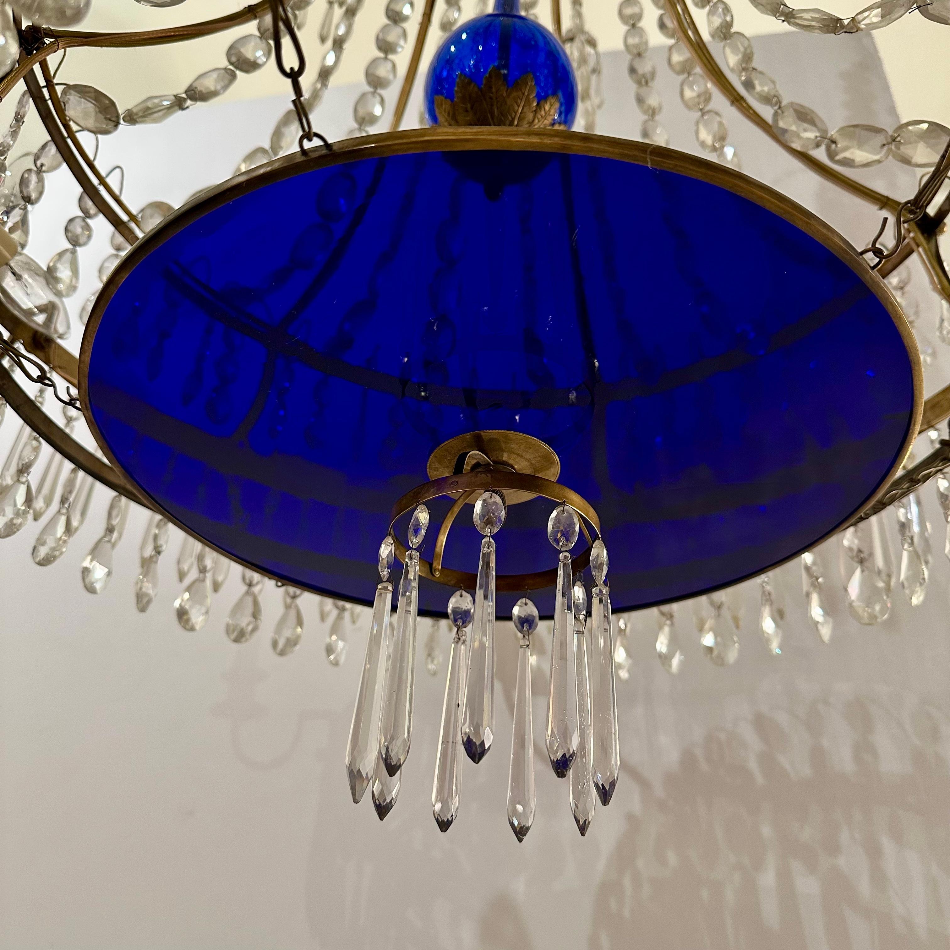 Lampadario russo neoclassico a sei luci in cristallo del 1800 circa in vendita 1