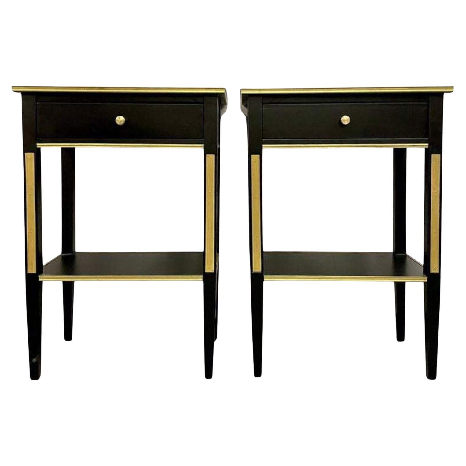 Russischer neoklassizistischer Stil, Hollywood Regency, Nachttische, bemaltes Holz, Bronze