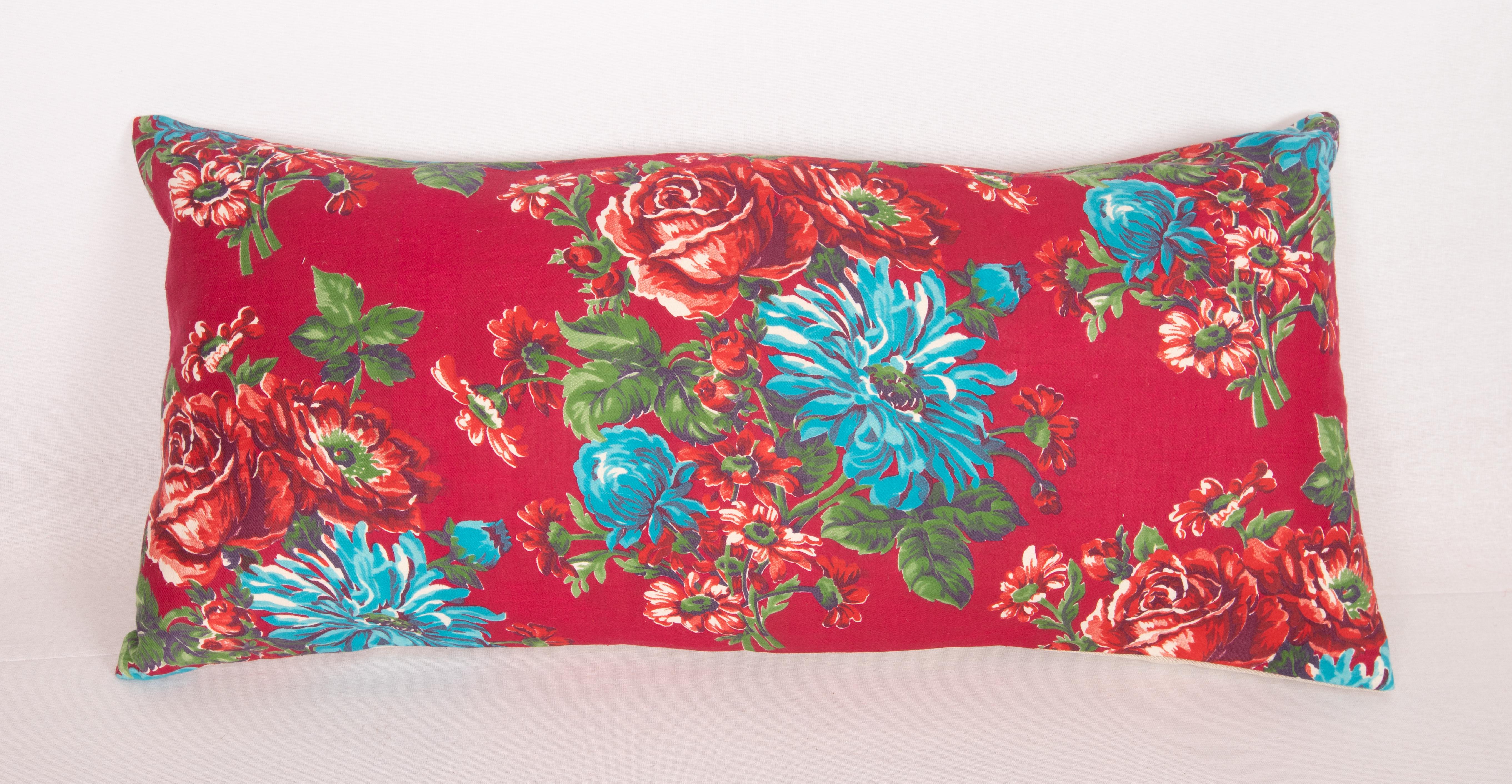 Russian Roller Printed Pillow Covers, Mid 20th C. In Good Condition For Sale In Istanbul, TR