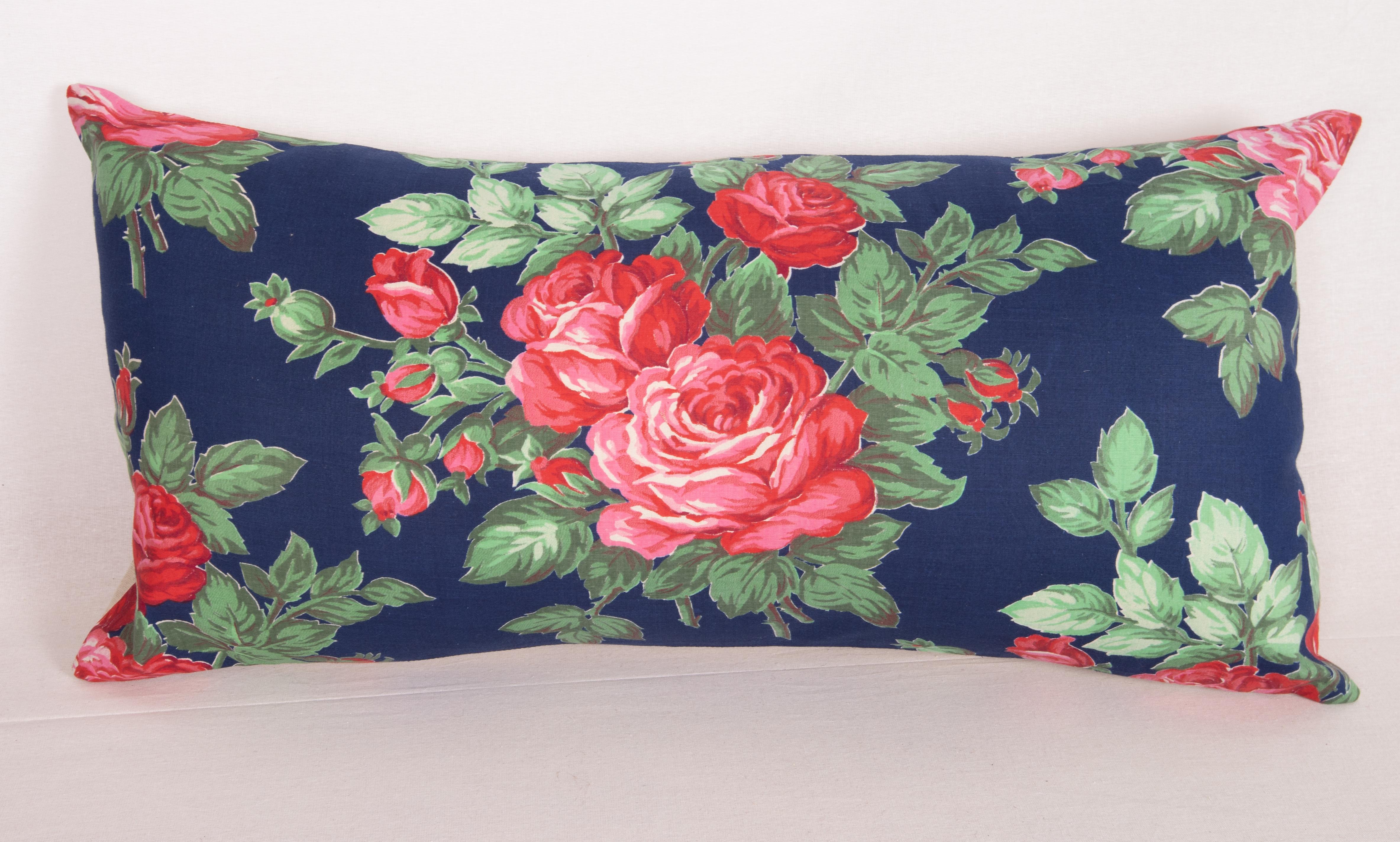 Russian Roller Printed Pillow Covers, Mid-20th C In Good Condition For Sale In Istanbul, TR