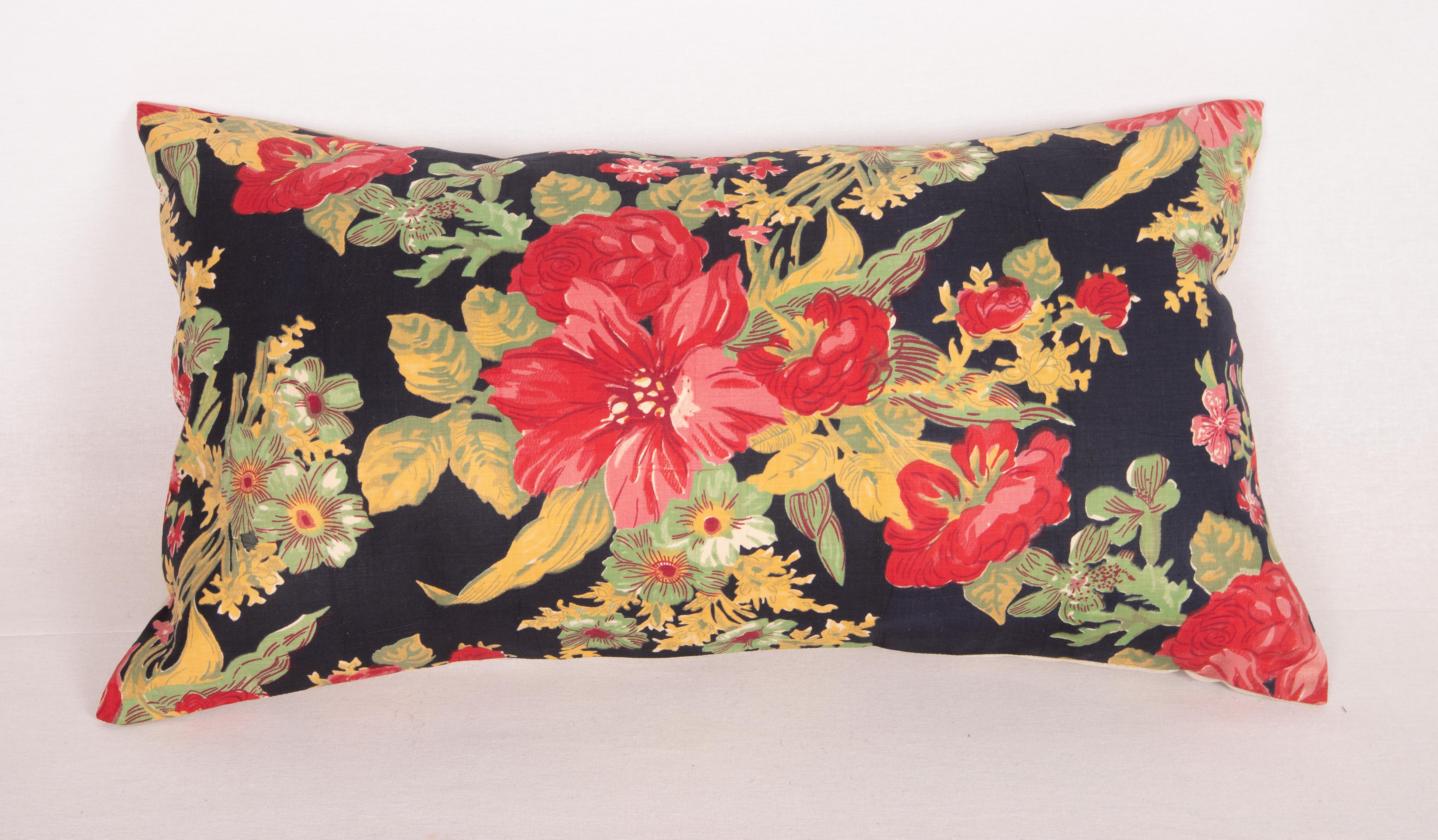 Russian Roller Printed Pillow Covers, Mid 20th C. In Good Condition For Sale In Istanbul, TR