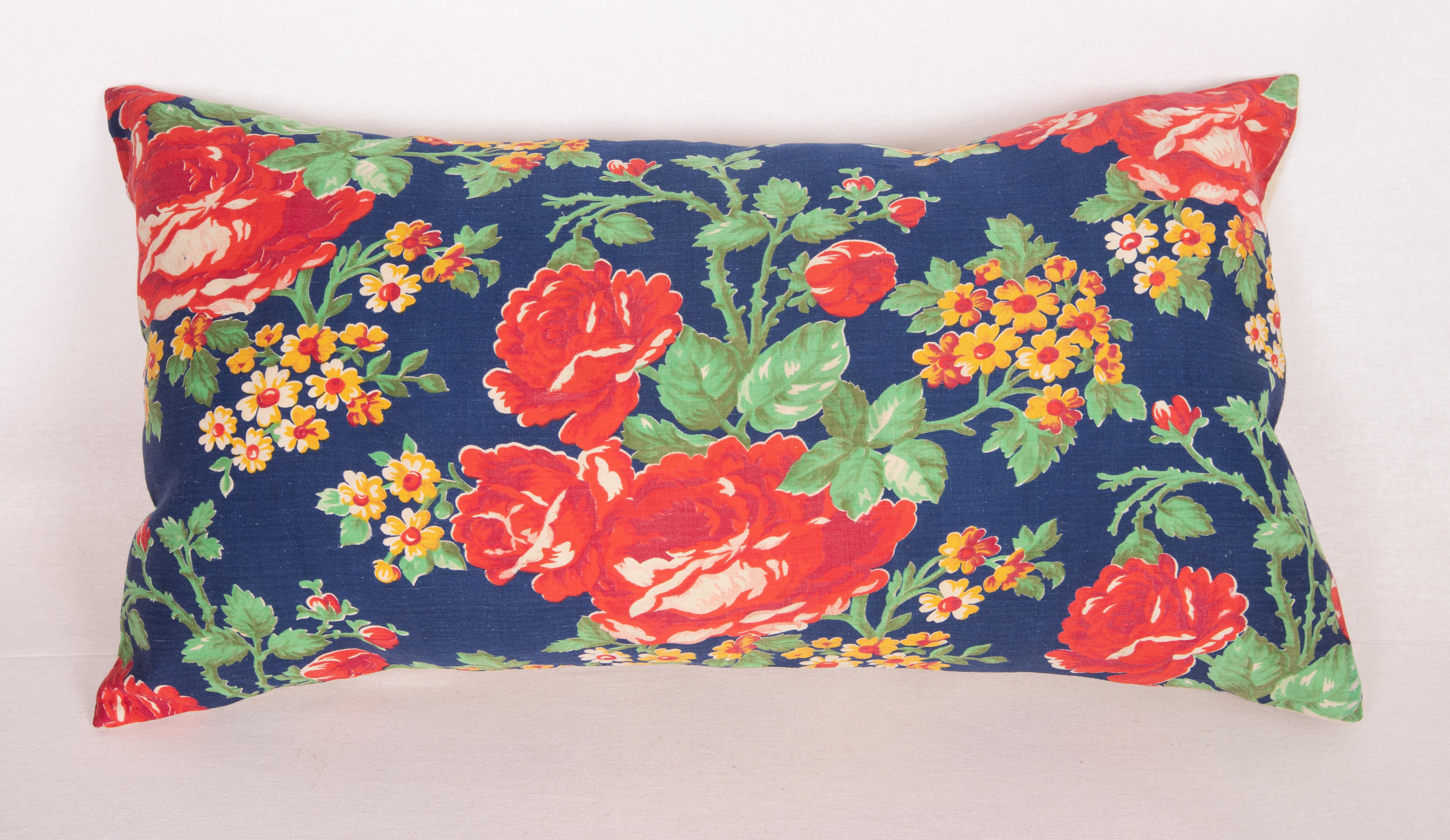 20th Century Russian Roller Printed Pillow Covers, Mid-20th C For Sale