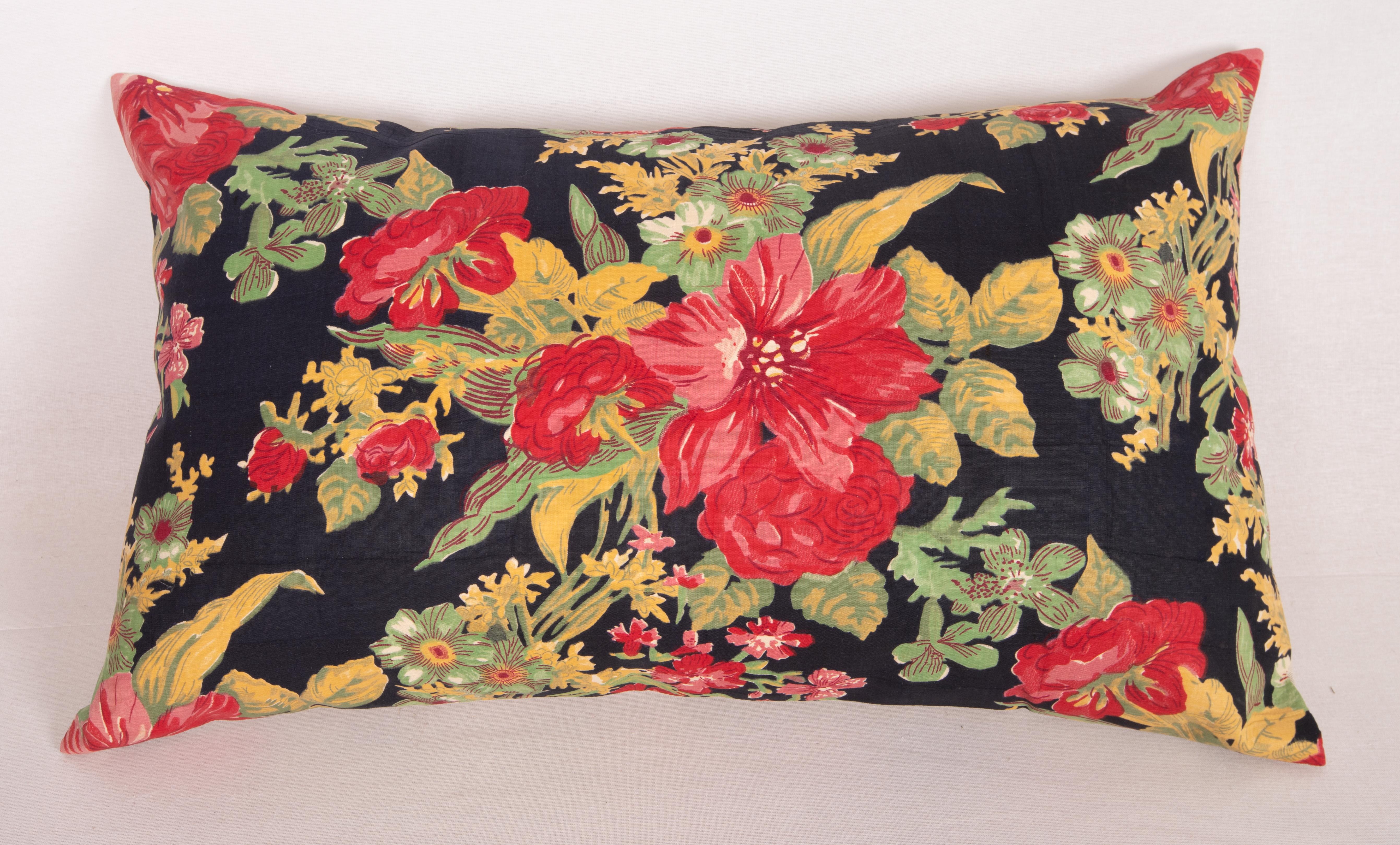 20th Century Russian Roller Printed Pillow Covers, Mid 20th C. For Sale