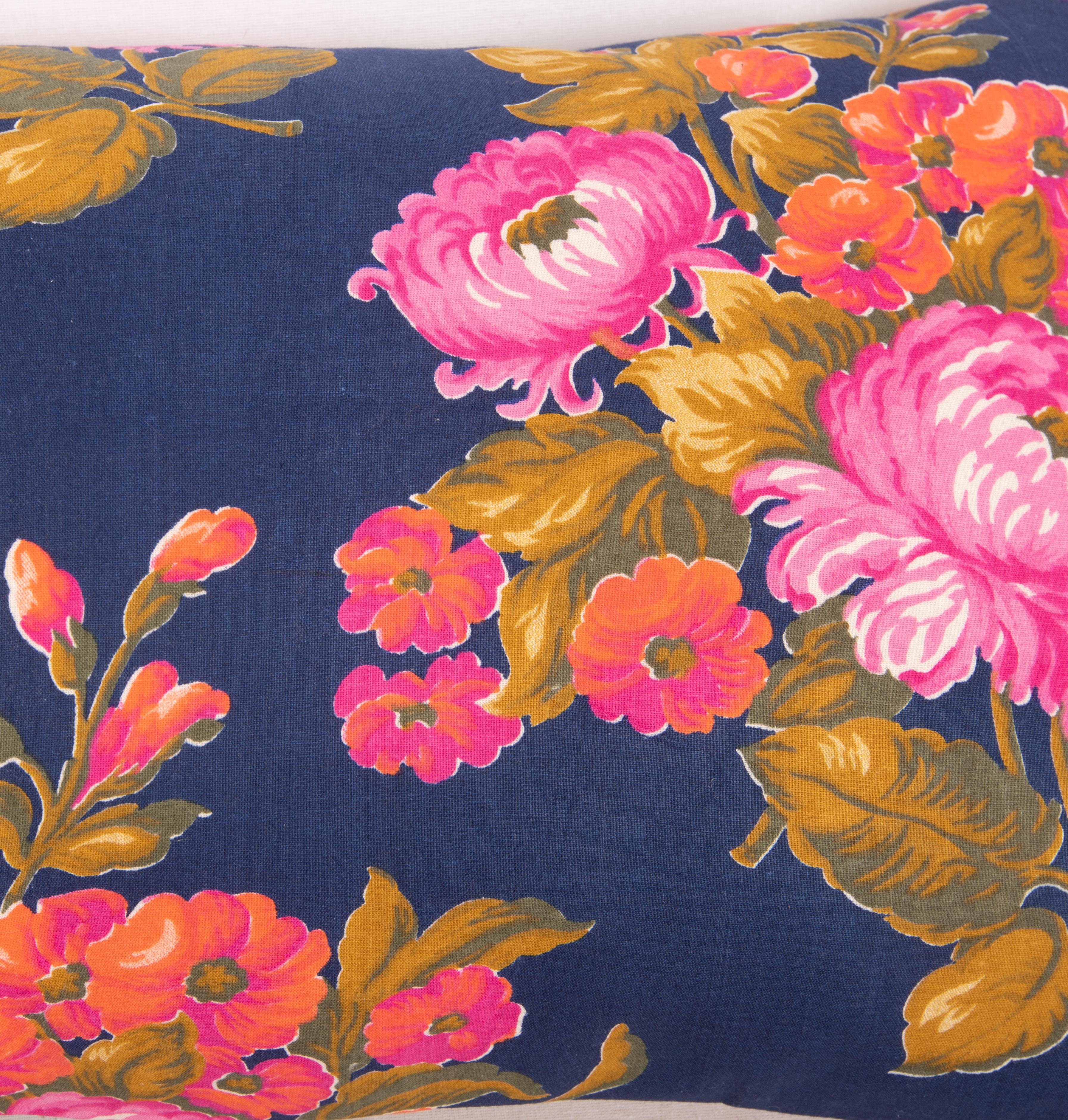 Russian Roller Printed Pillow Covers, Mid 20th C. For Sale 1