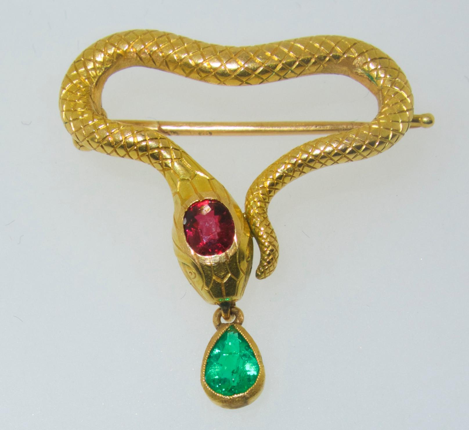 Russian Ruby and Emerald Serpent Brooch by K. Faberge, Moscow, circa 1900 In Good Condition In Aspen, CO