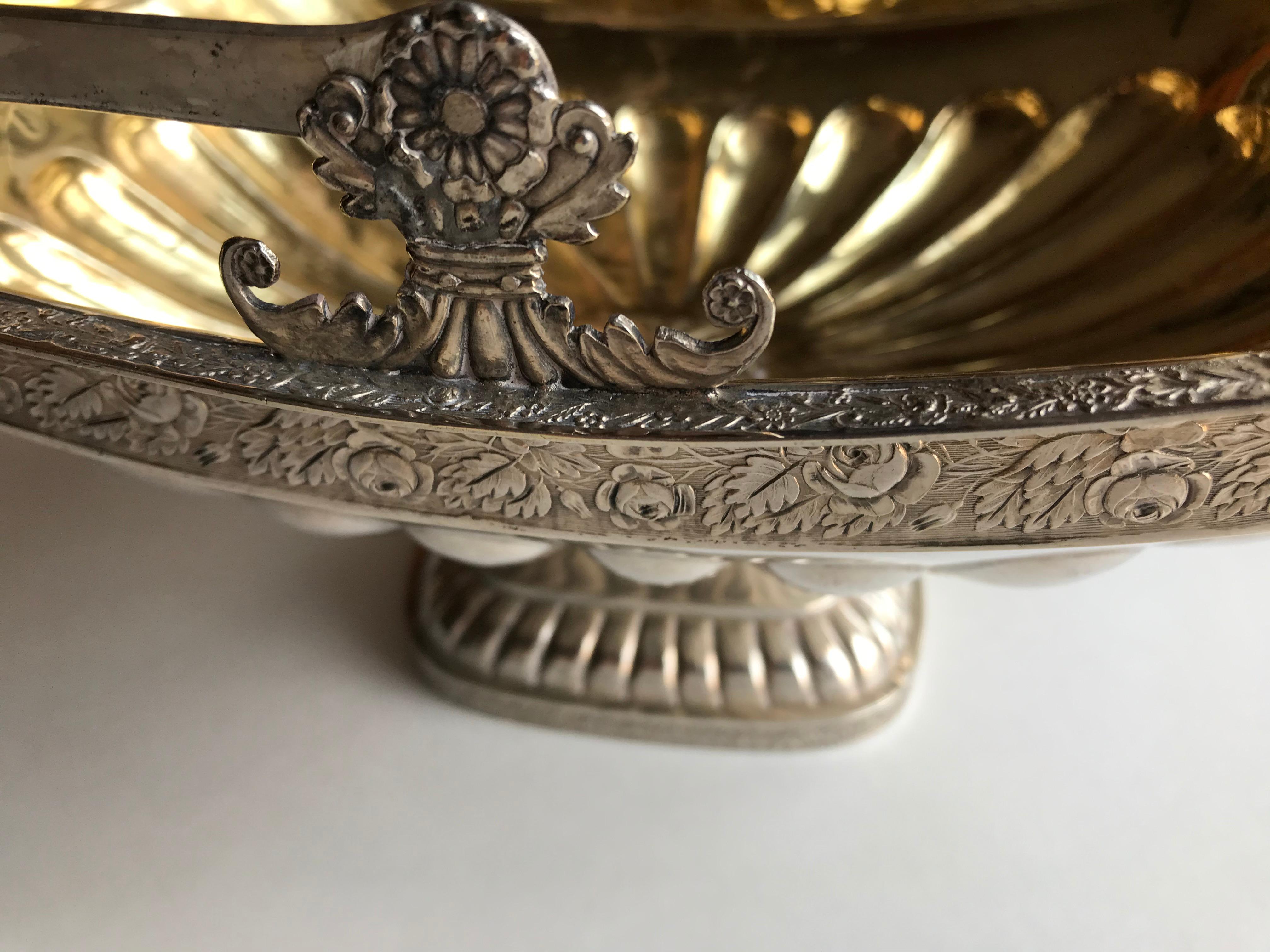 Large Russian Imperial-era Silver Nicholas I Basket, St. Petersburg, 1830 In Good Condition In St. Catharines, ON