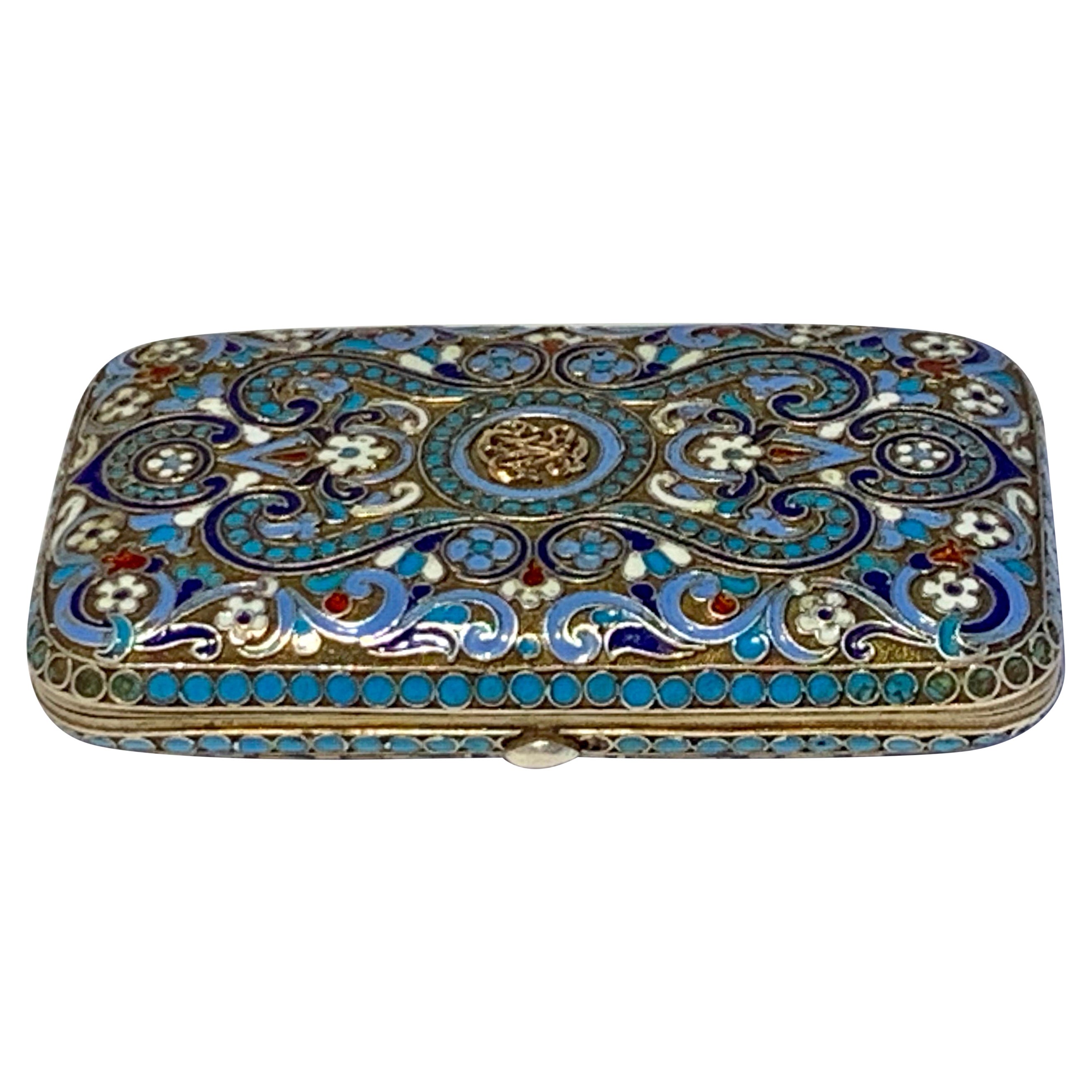 Russische Schatulle aus Silber, vergoldet und Cloisonné-Emaille