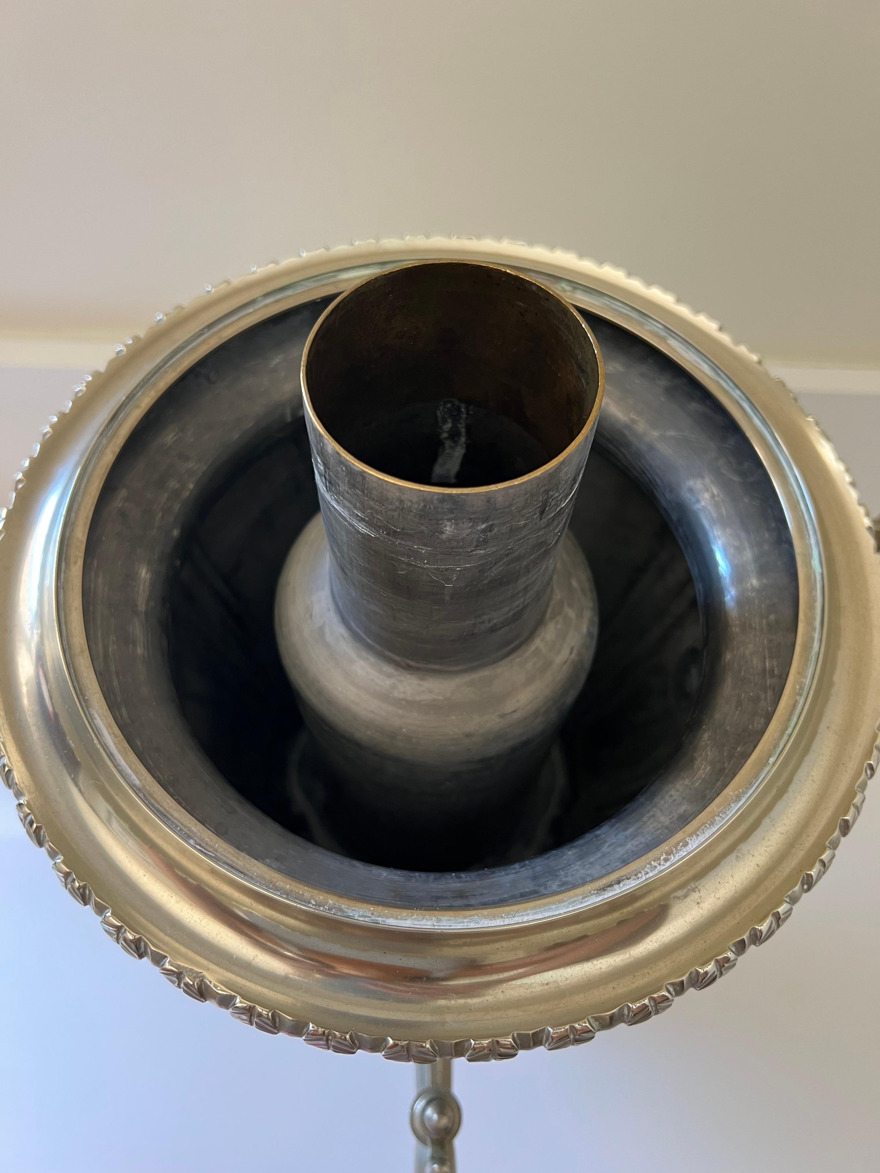 Samovar russo in argento con vassoio in vendita 12