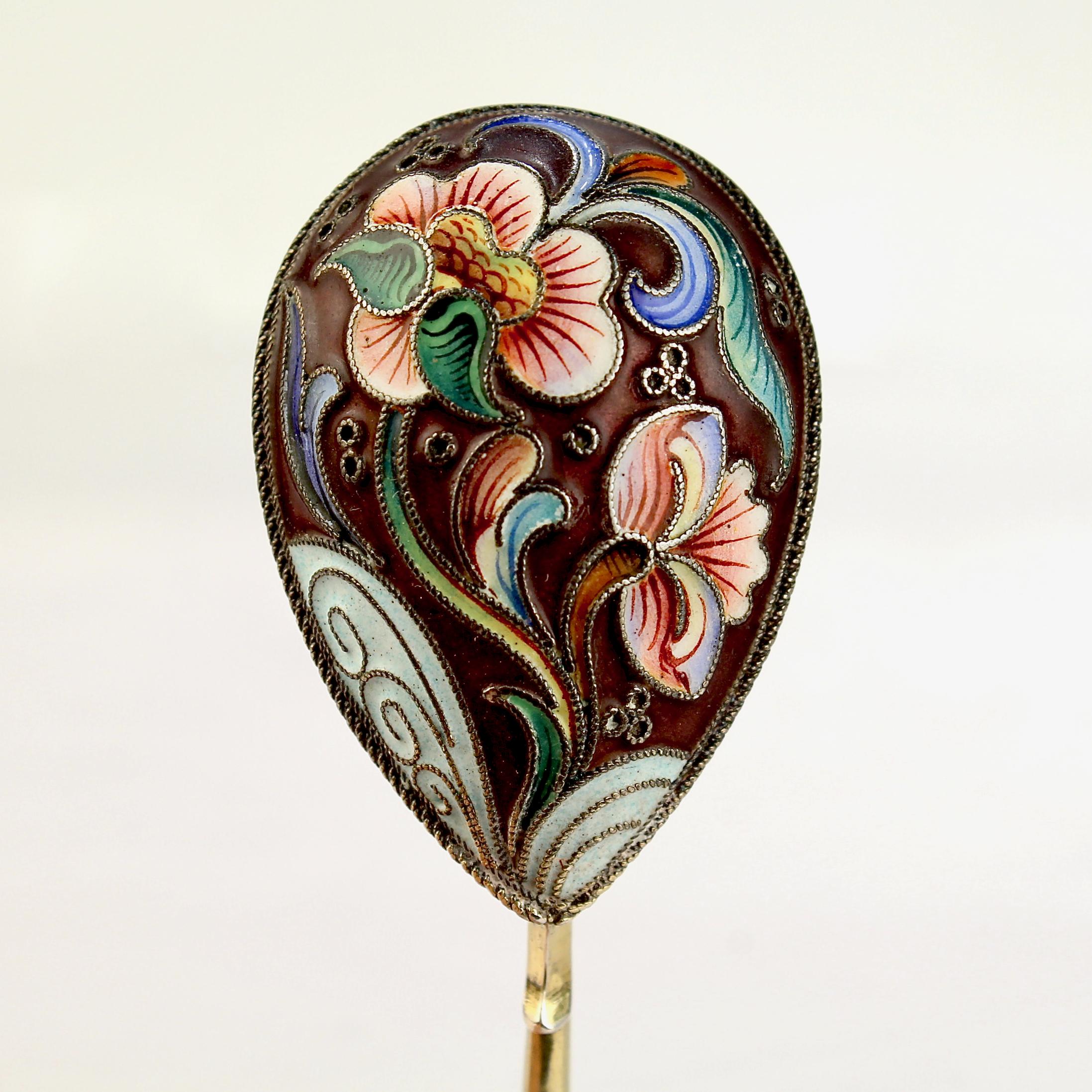 Cuillère à thé / cuillère Kvosh russe en argent et émail cloisonné façonné par Maria Sokolova Bon état - En vente à Philadelphia, PA