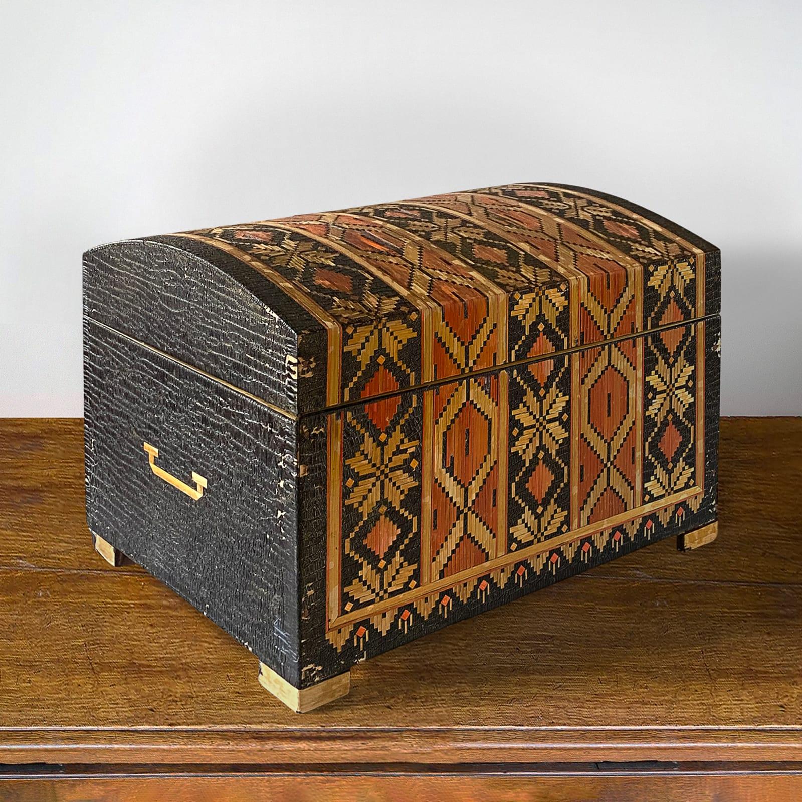 Early 20th Century Russian Straw Marquetry Box For Sale