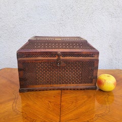 Russian Wooden Box, In The Style Of The Abramtsevo Workshop, 19th Century