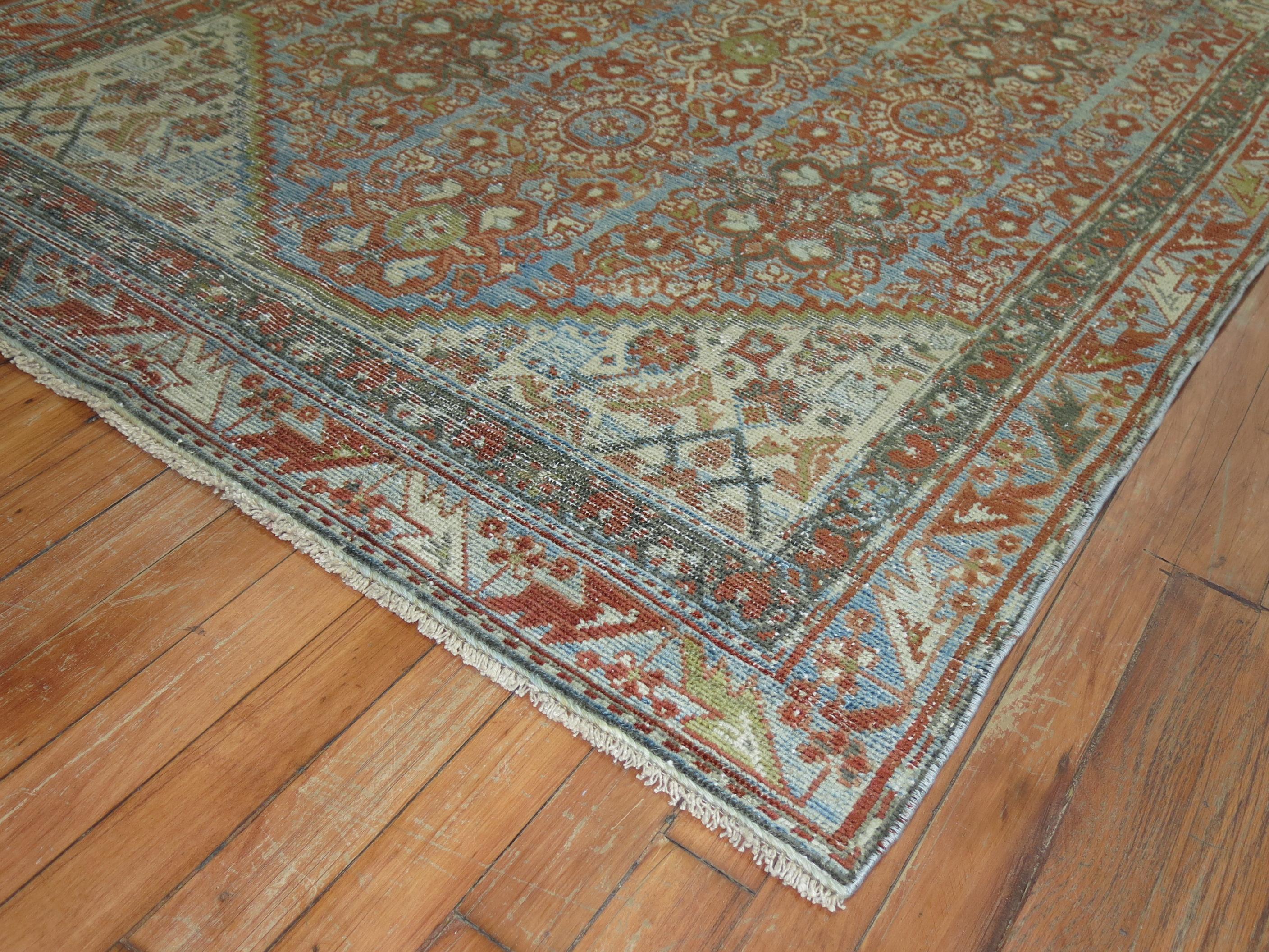 Rust Antique Persian Mahal Carpet In Fair Condition For Sale In New York, NY