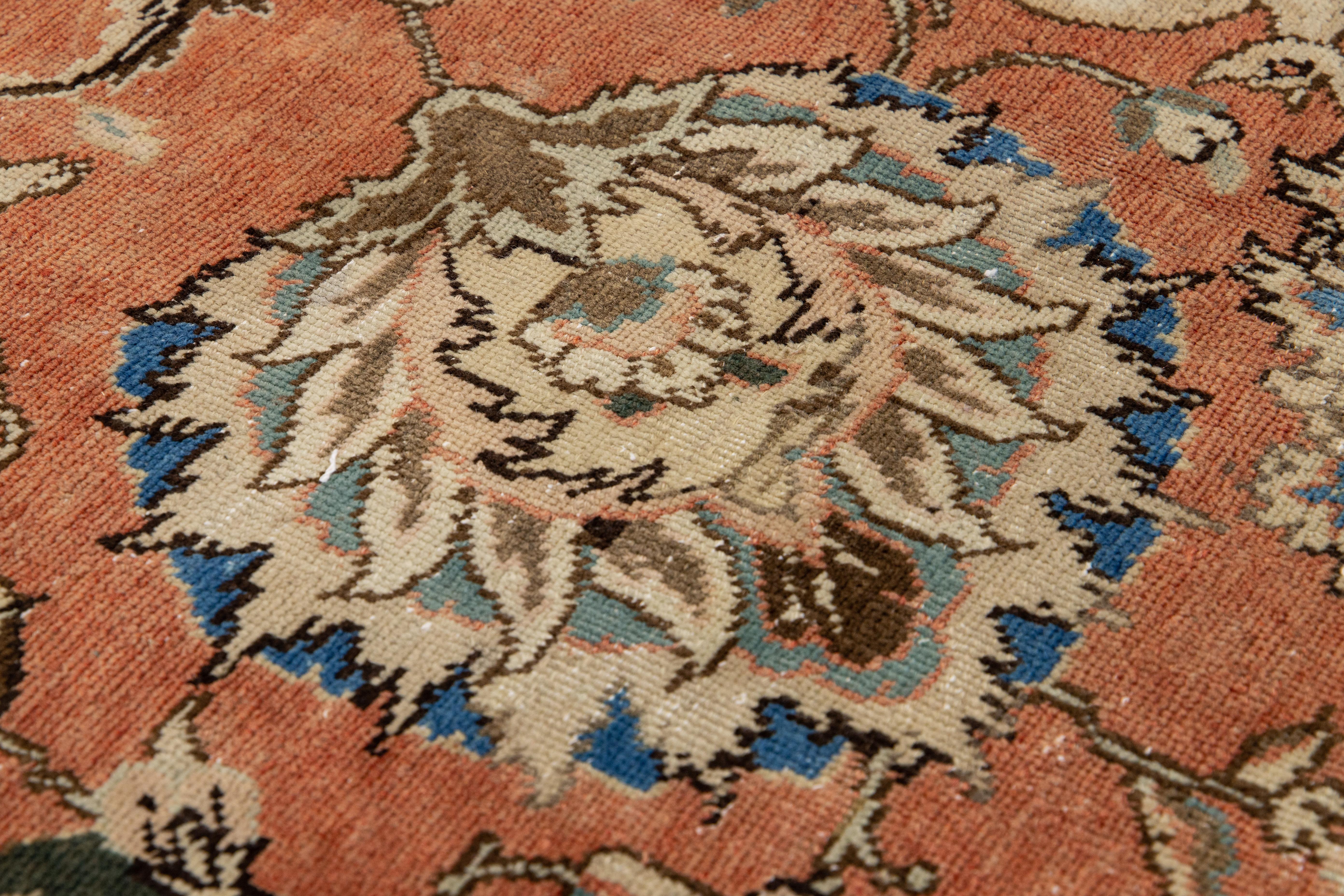 Alfombra Persa Tabriz Antigua de Lana Floral Rústica Hecha a Mano en venta 1