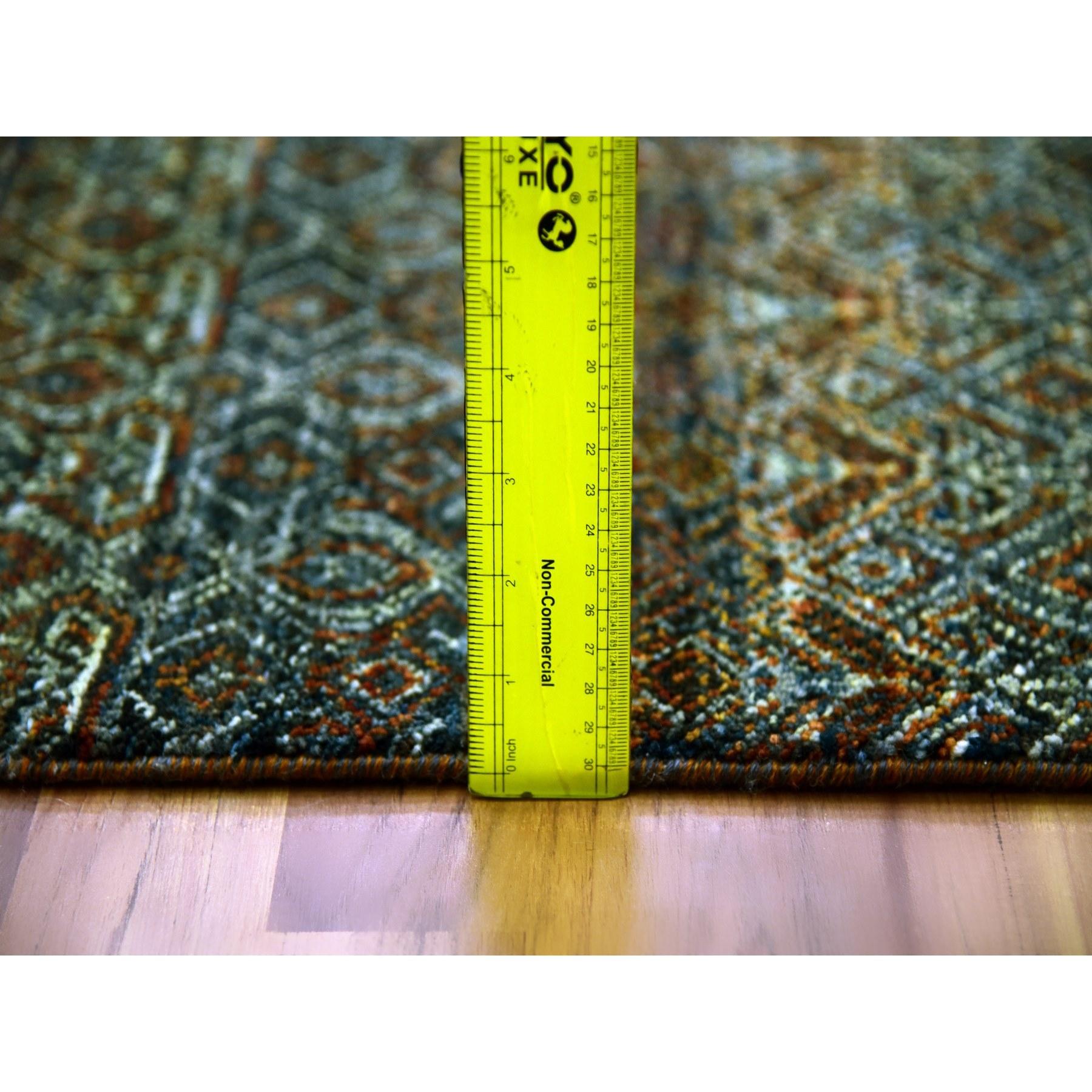 Tappeto orientale quadrato in lana con disegno geometrico Kohinoor Herat, marrone ruggine, annodato a mano. in vendita 2