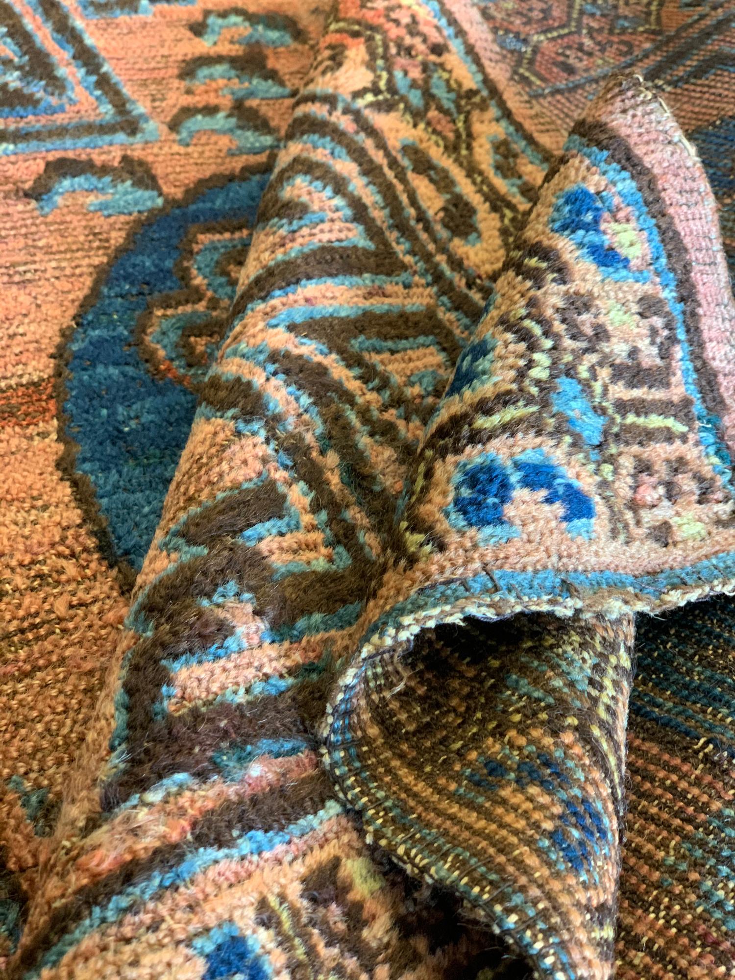 20ième siècle Rust Handmade Carpet Kohtan Rug, Oriental Chinese Blue Wool Rug (tapis chinois en laine bleue) en vente