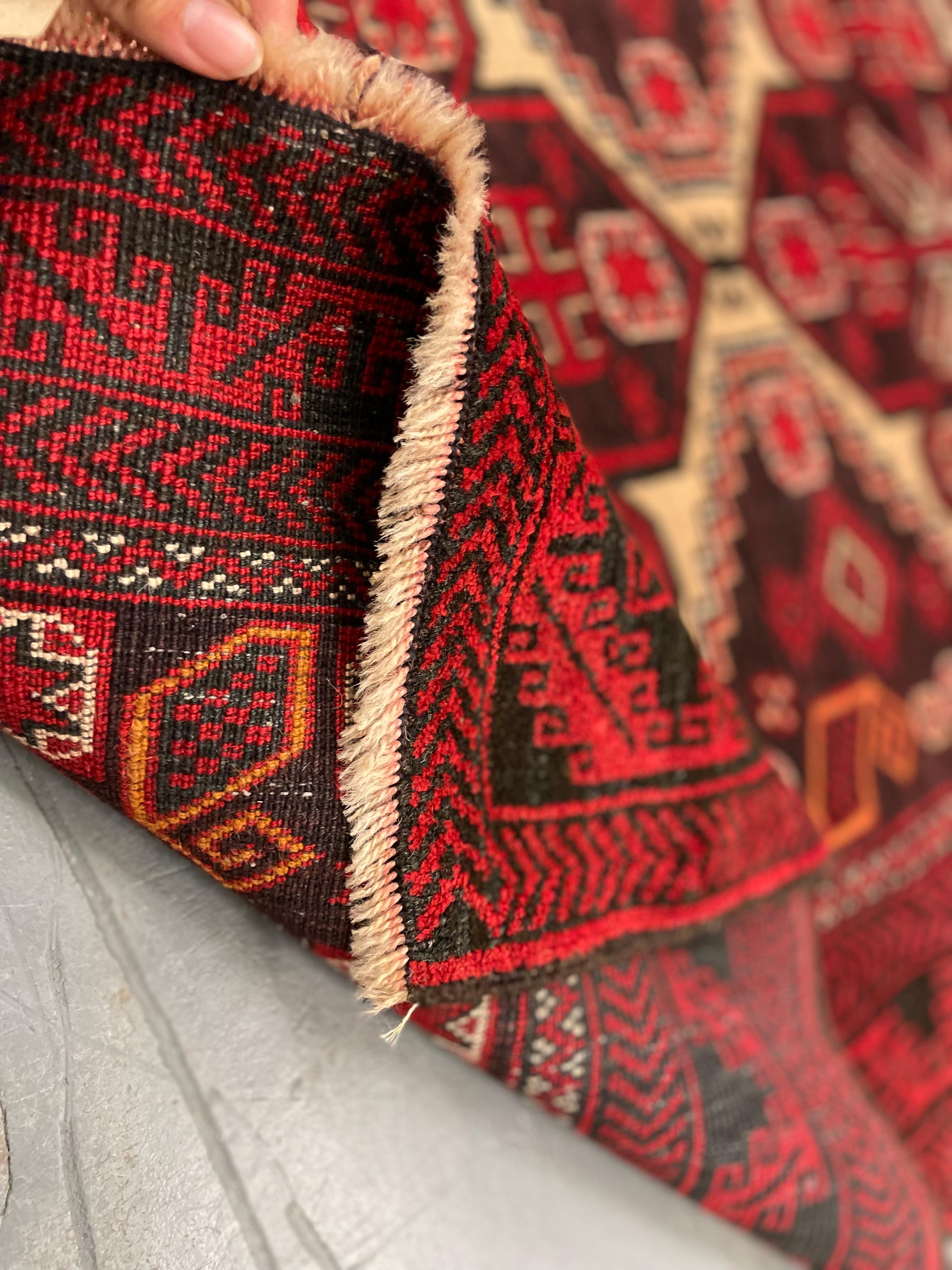 Red Handmade Carpet Geometric Balouch Area Rug, Persian Wool Vintage Rugs In Excellent Condition For Sale In Wembley, GB