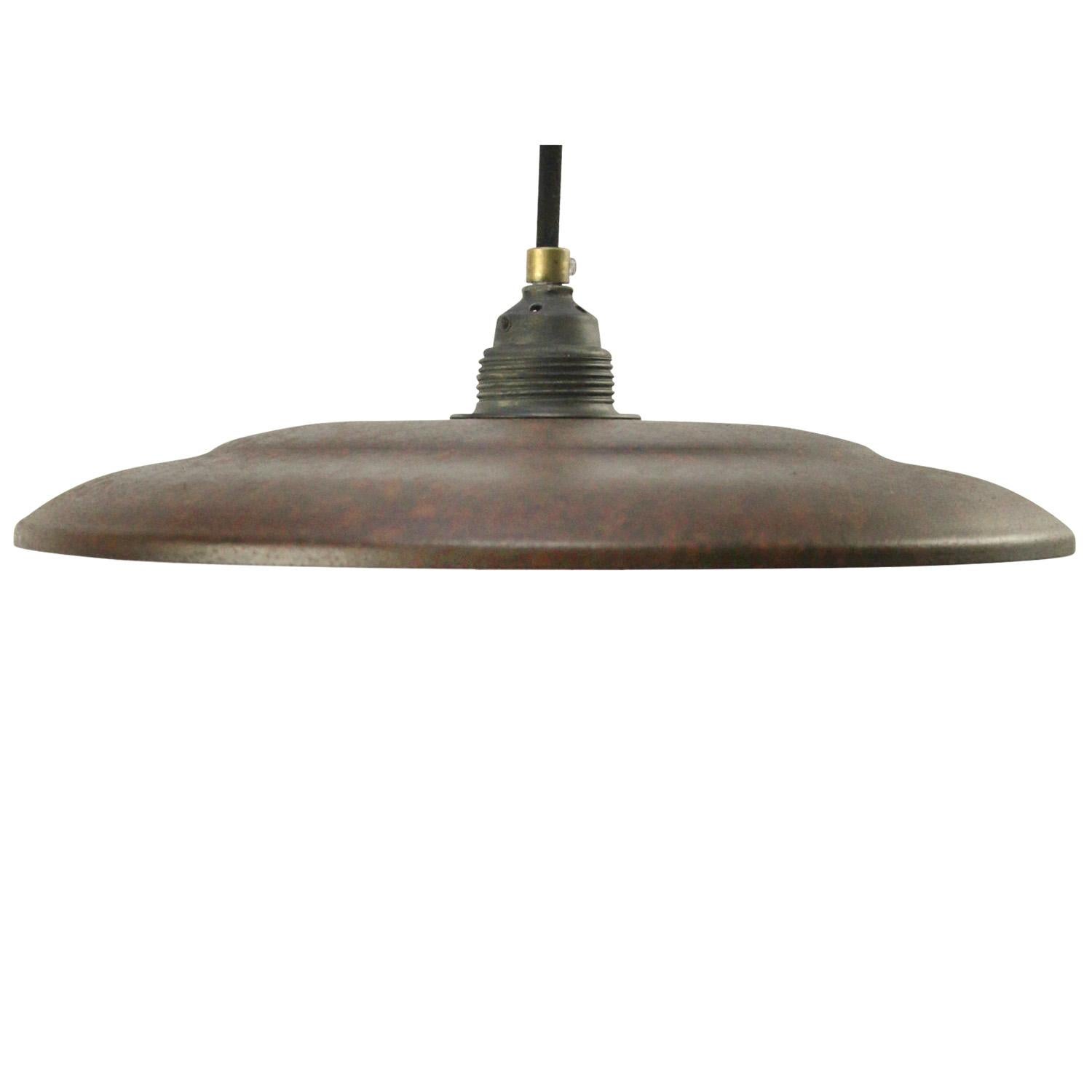 Rust Iron French Vintage Industrial Pendant Lights In Good Condition For Sale In Amsterdam, NL