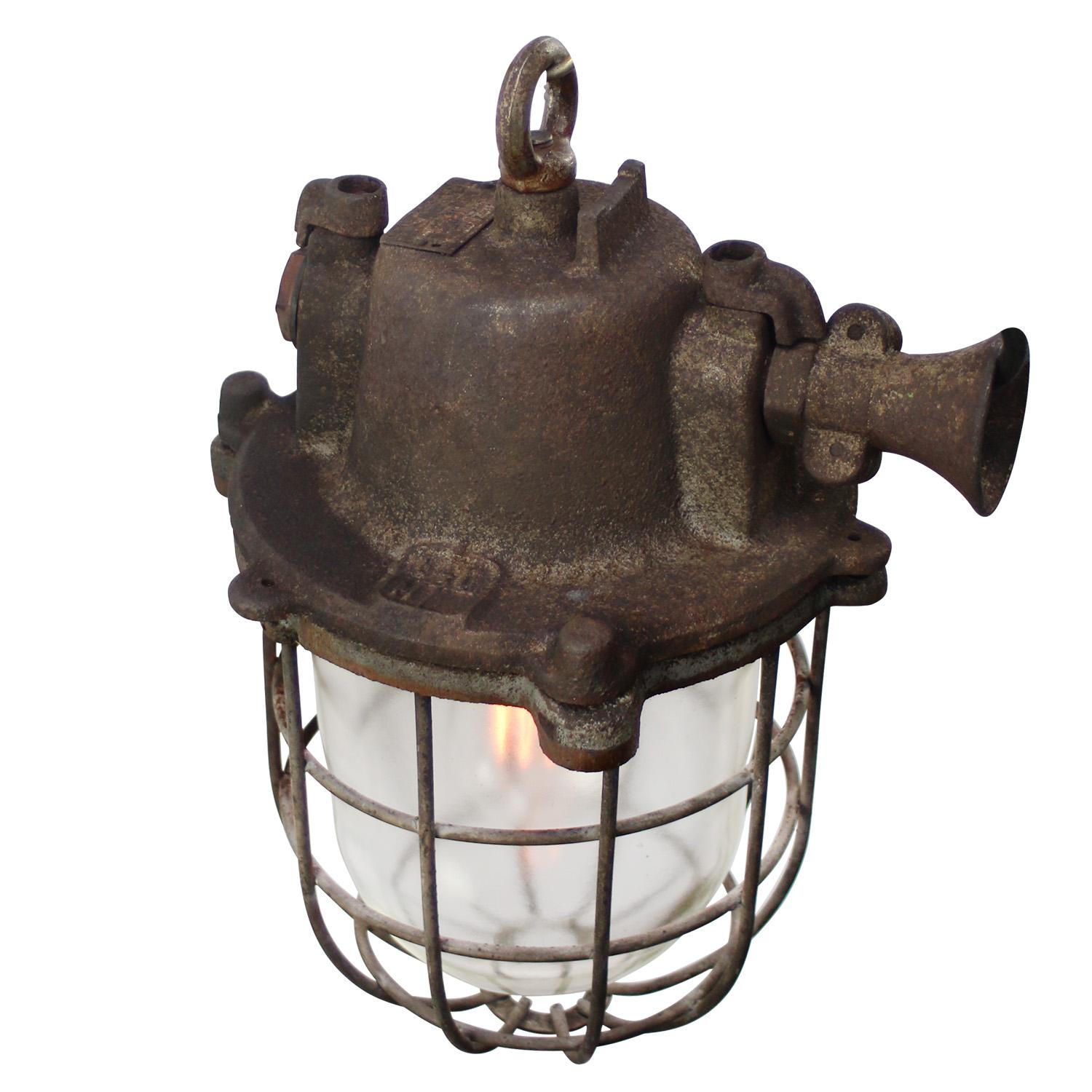 Industrial pendant lamp
Cast iron, clear glass

Weight 7.00 kg / 15.4 lb

Priced per individual item. All lamps have been made suitable by international standards for incandescent light bulbs, energy-efficient and LED bulbs. E26/E27 bulb holders and