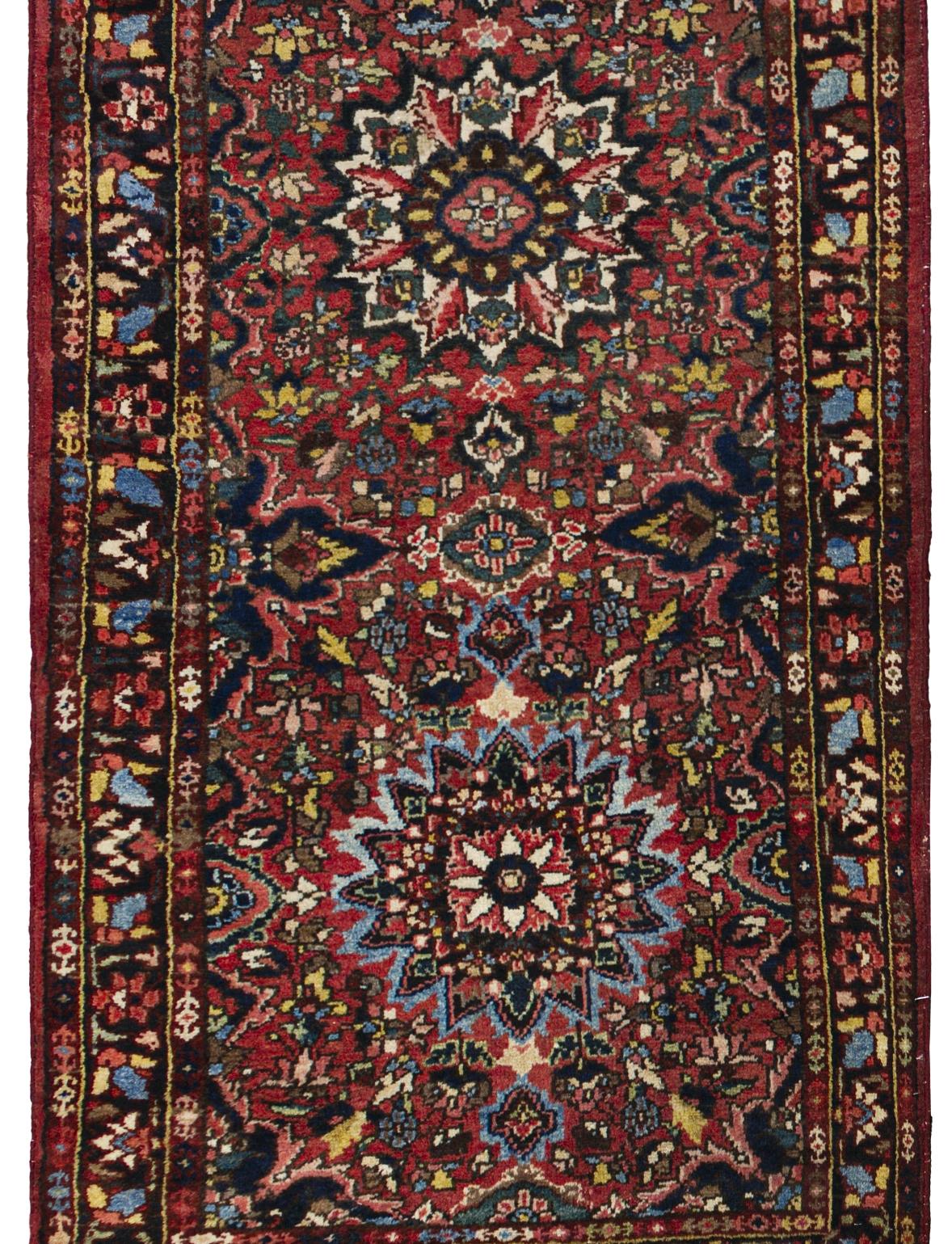 Rust Persian Wool Hand Knotted Runner 3 ft x 11 ft , Starburst Medallion (Wolle) im Angebot