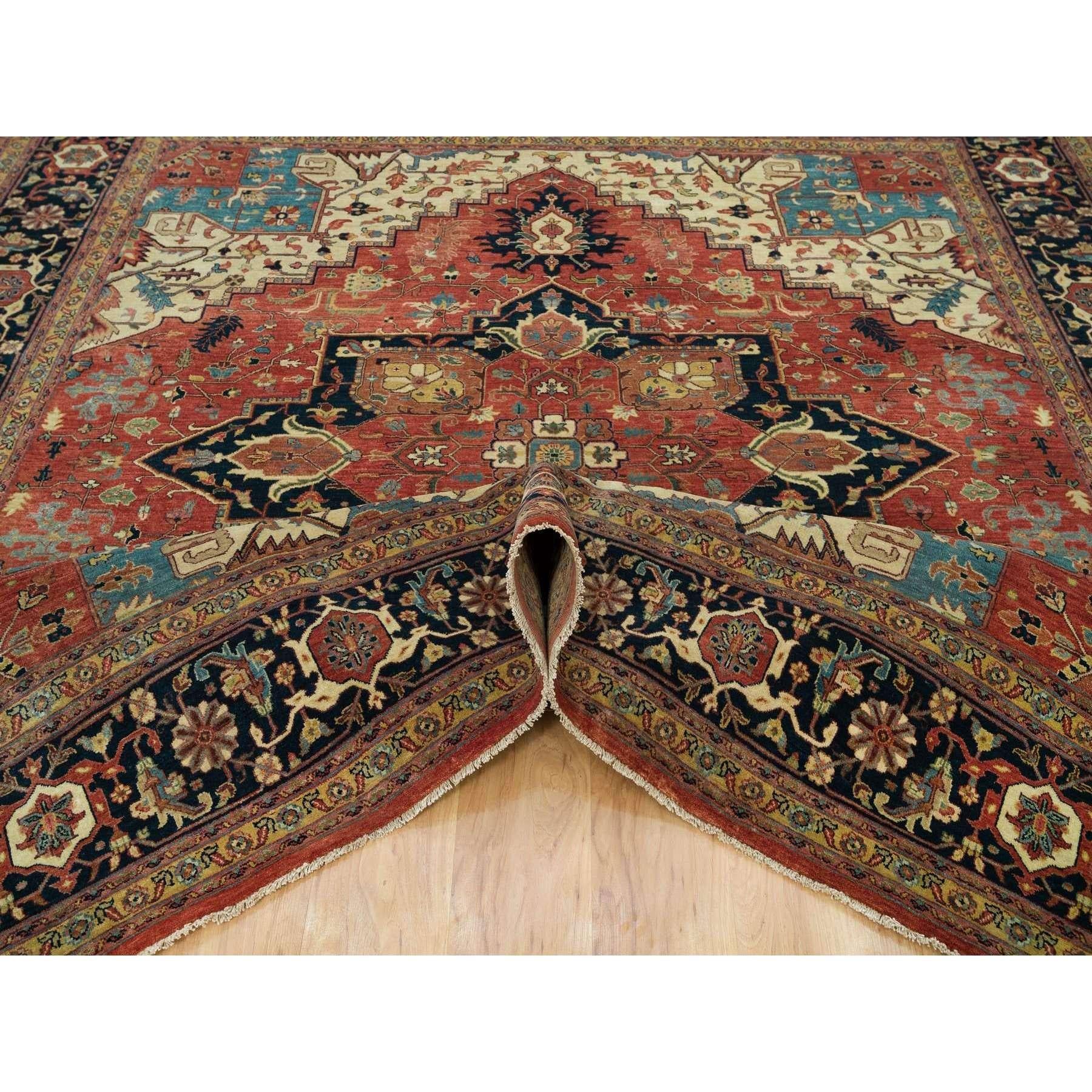 Quadratischer orientalischer handgeknüpfter Heriz-Re-Creation-Wollteppich in Rostrot 9'10