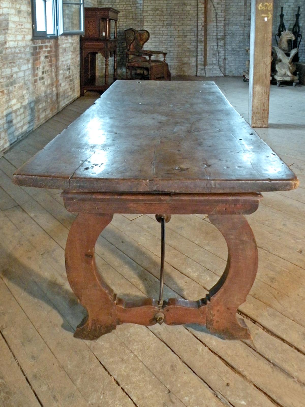 Rustic 17th Century Baroque Walnut Desk / Writing or Library Table For Sale 2