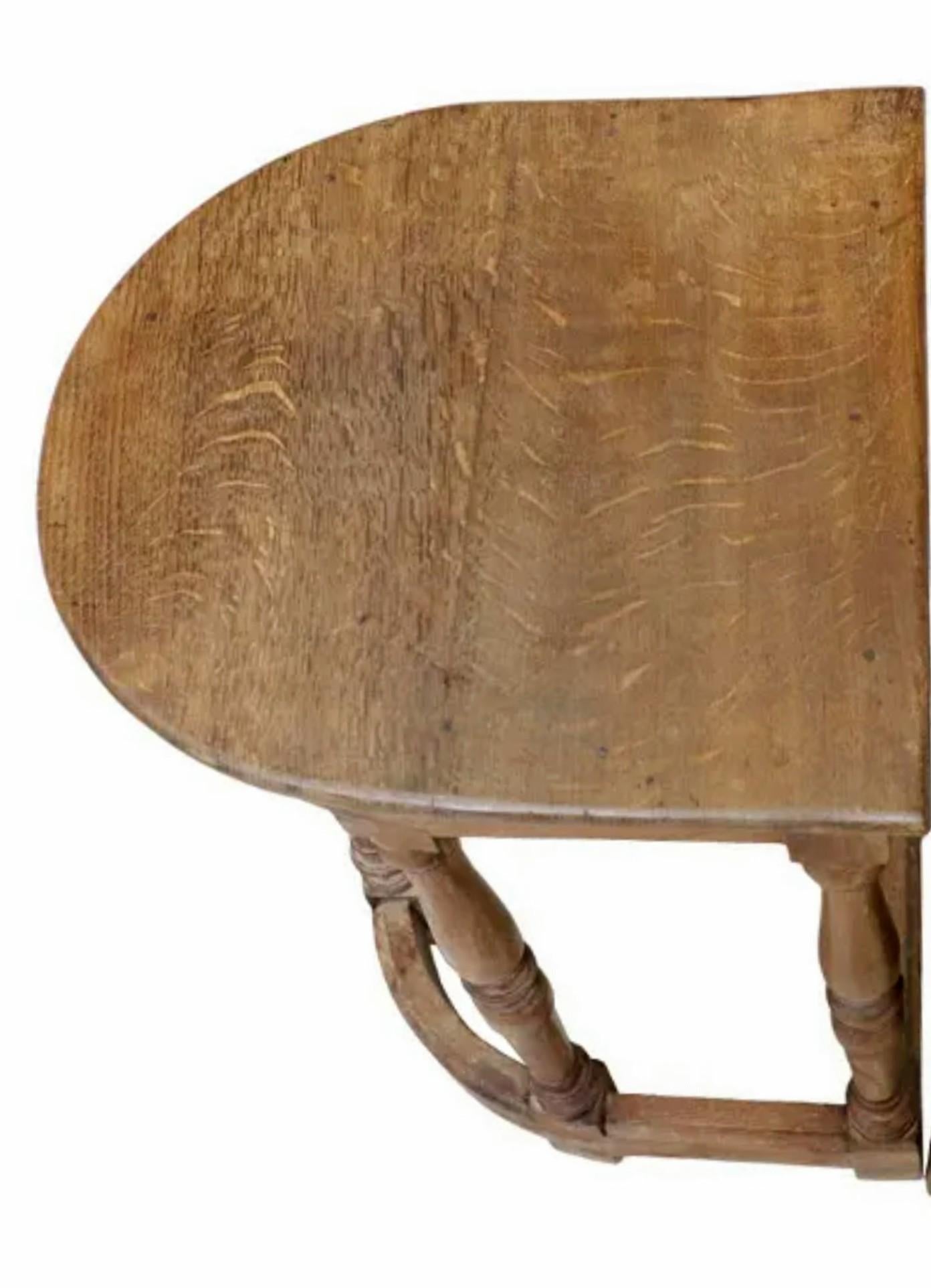 Rustic 18th/19th Century Country Continental Oak Side Table For Sale 2