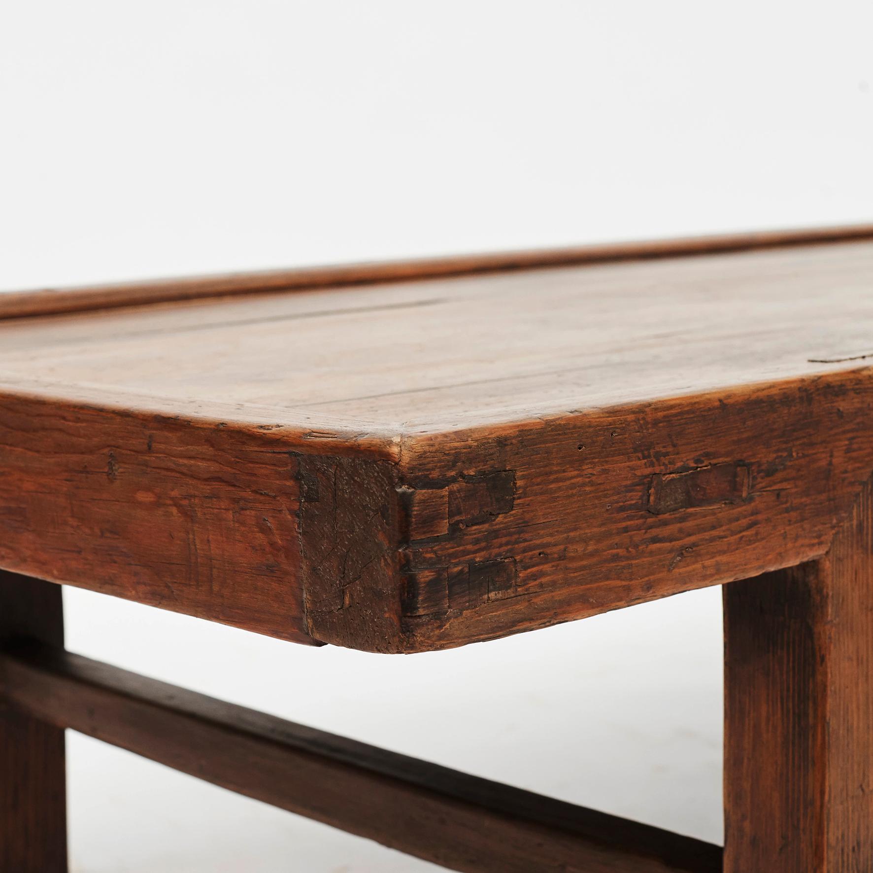 raised edge coffee table