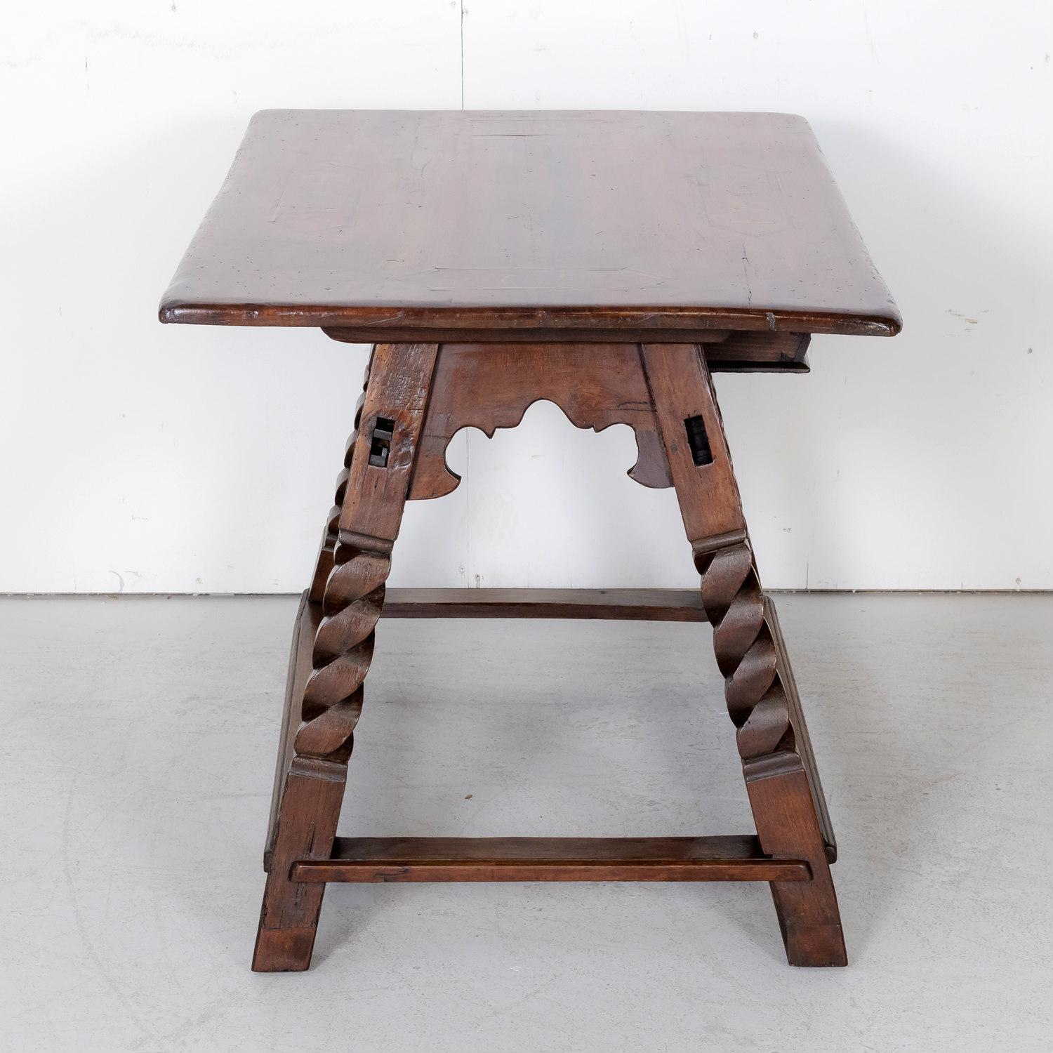 Rustic 18th Century Spanish Baroque Period Side Table For Sale 5