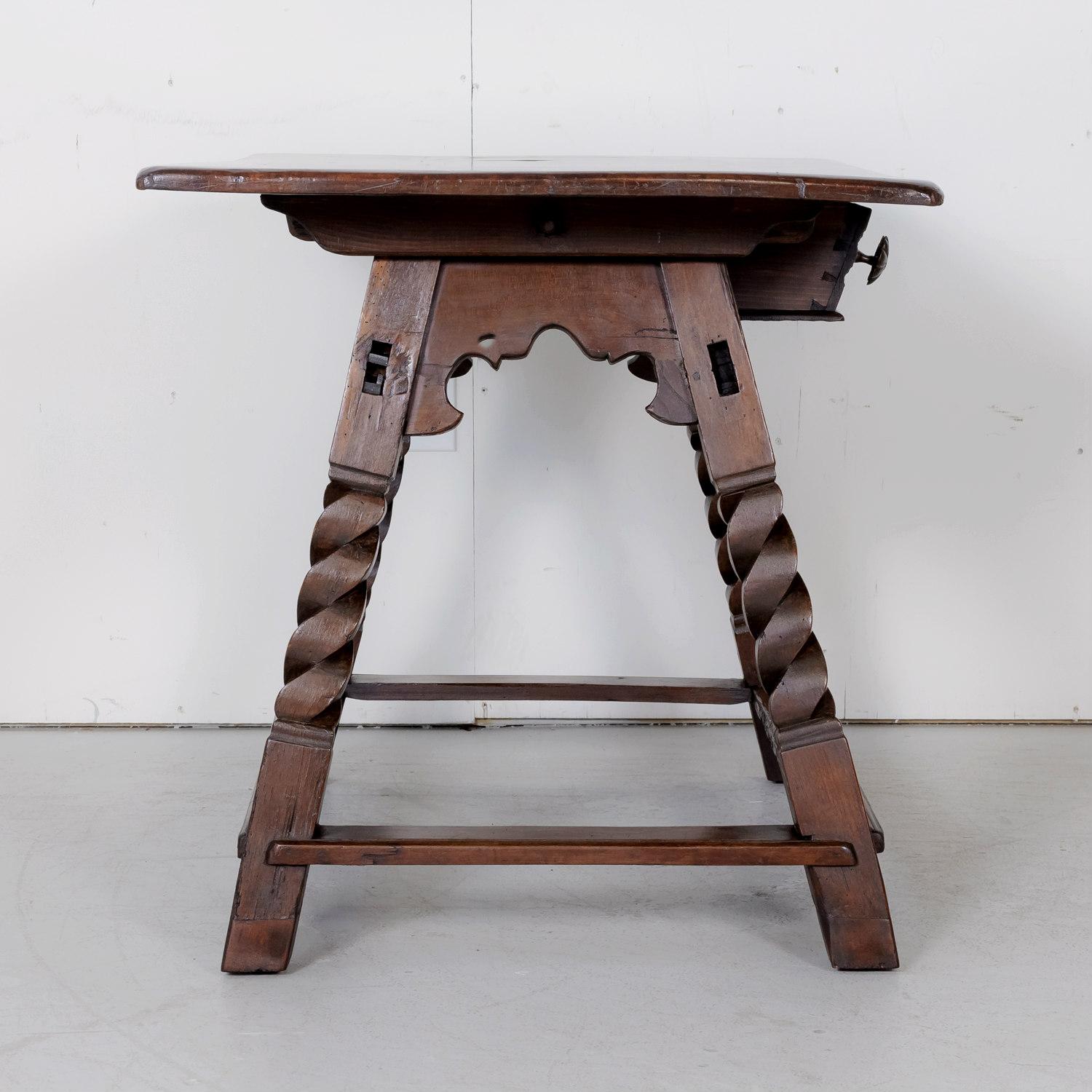 Rustic 18th Century Spanish Baroque Period Side Table For Sale 6
