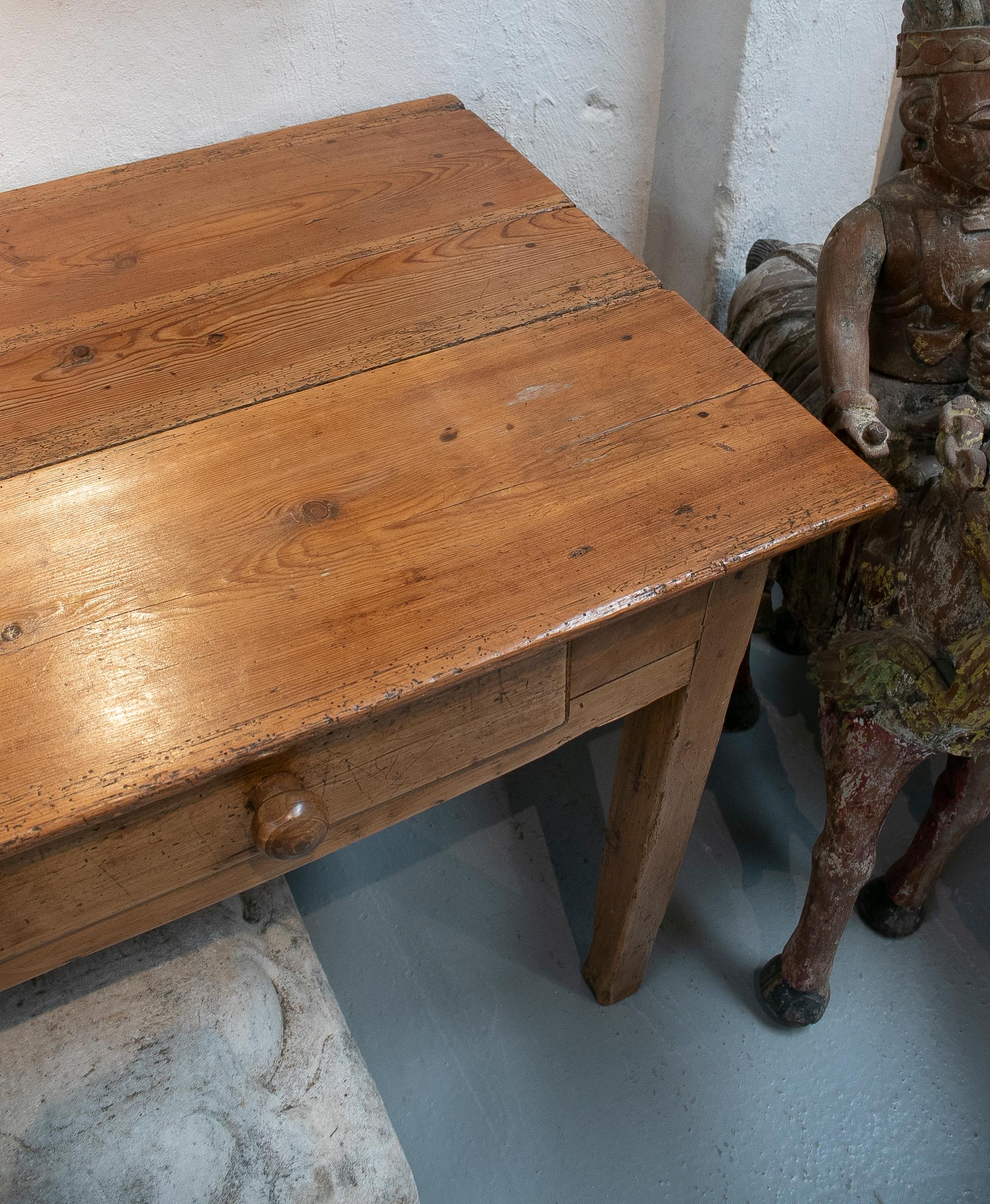 Rustic 1920s Spanish Two-Drawer Lime Washed Pine Wood Farmhouse Table 7