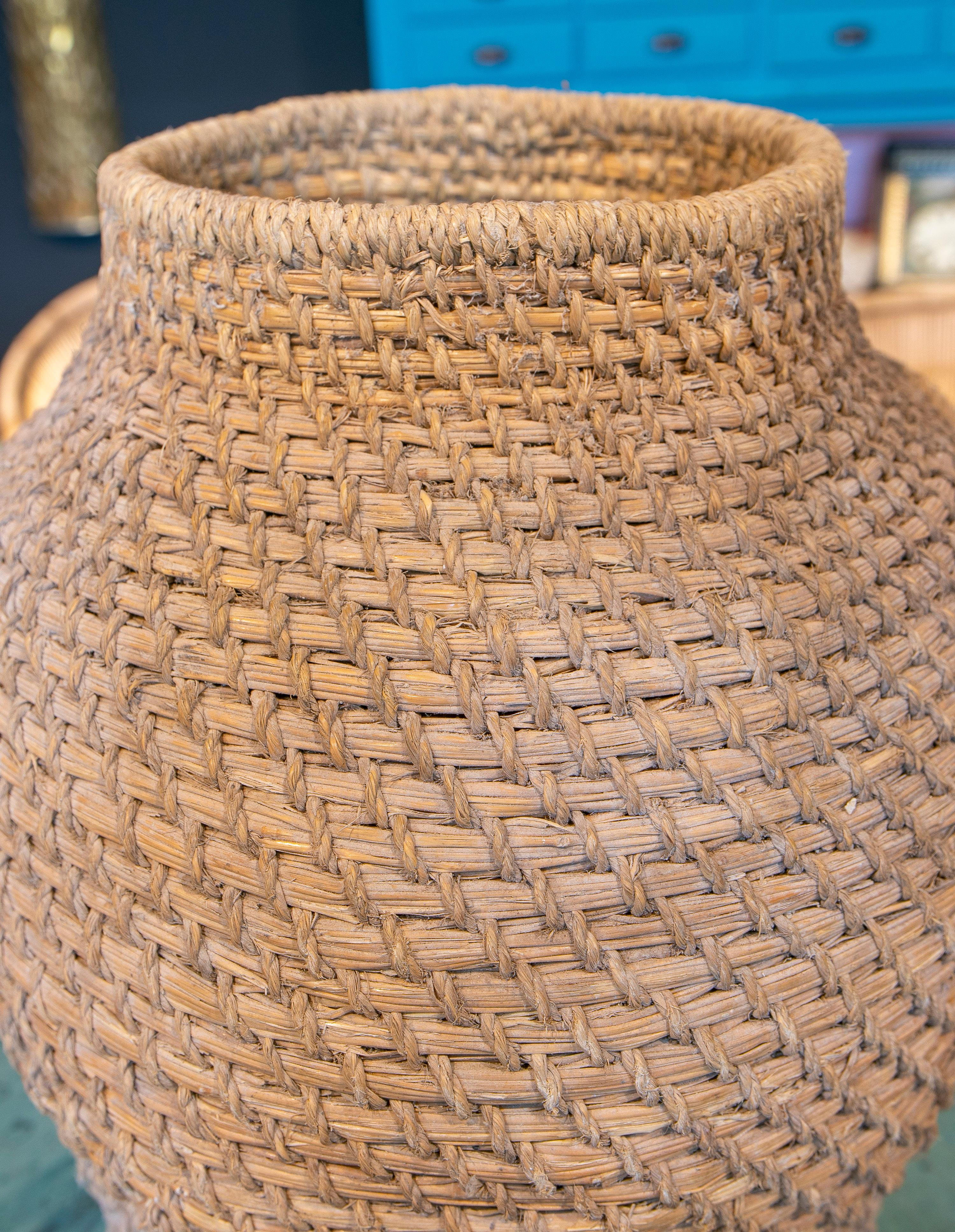 Rustic 1970s Spanish Handwoven Woven Wicker & Bulrush Vase Jar w/ Lid For Sale 11