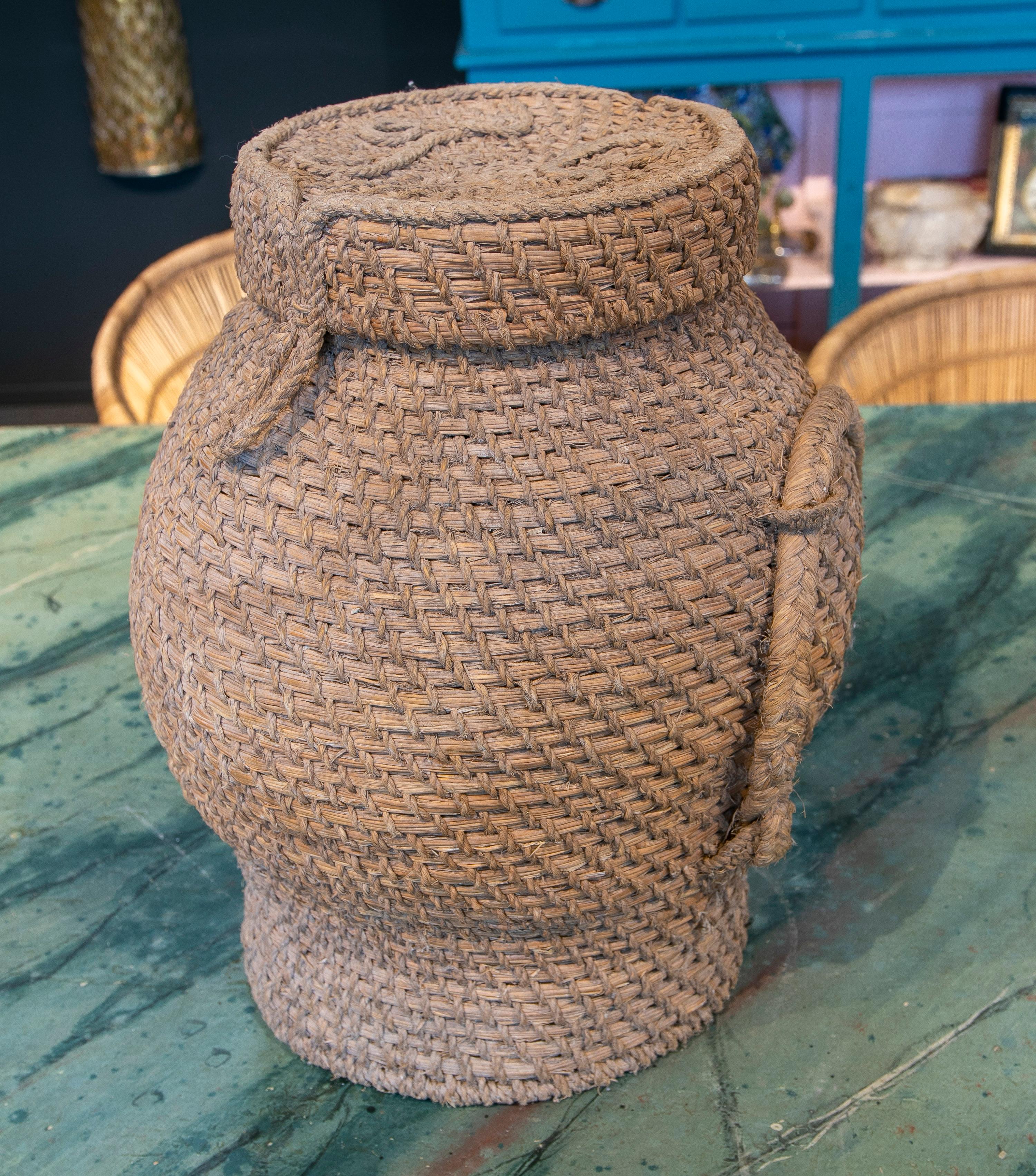 20th Century Rustic 1970s Spanish Handwoven Woven Wicker & Bulrush Vase Jar w/ Lid For Sale