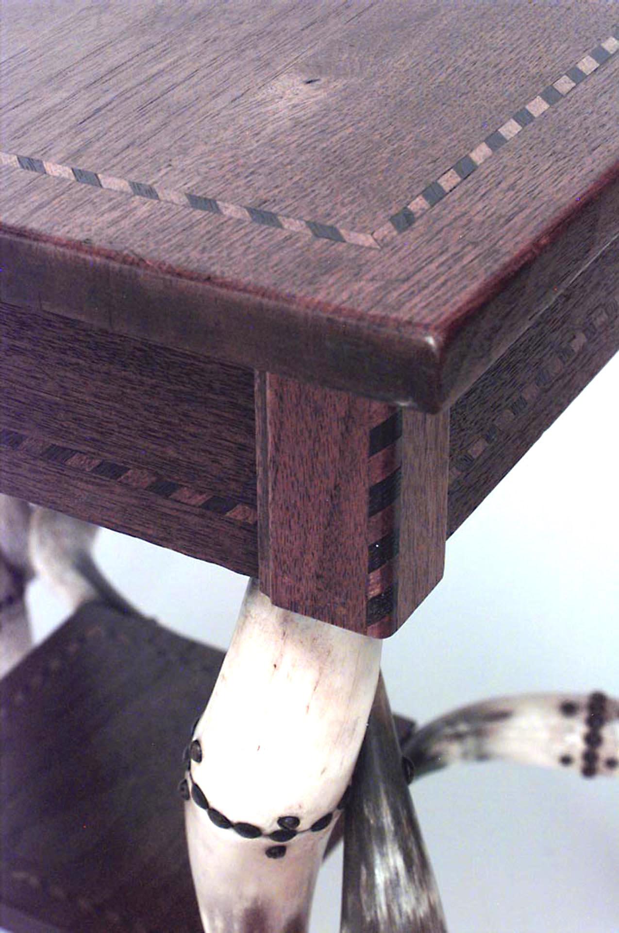 Rustique Table d'appoint Rustic Continental Steer Horn en vente