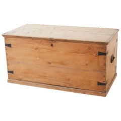 Cassapanca rustica in pino inglese del XIX secolo