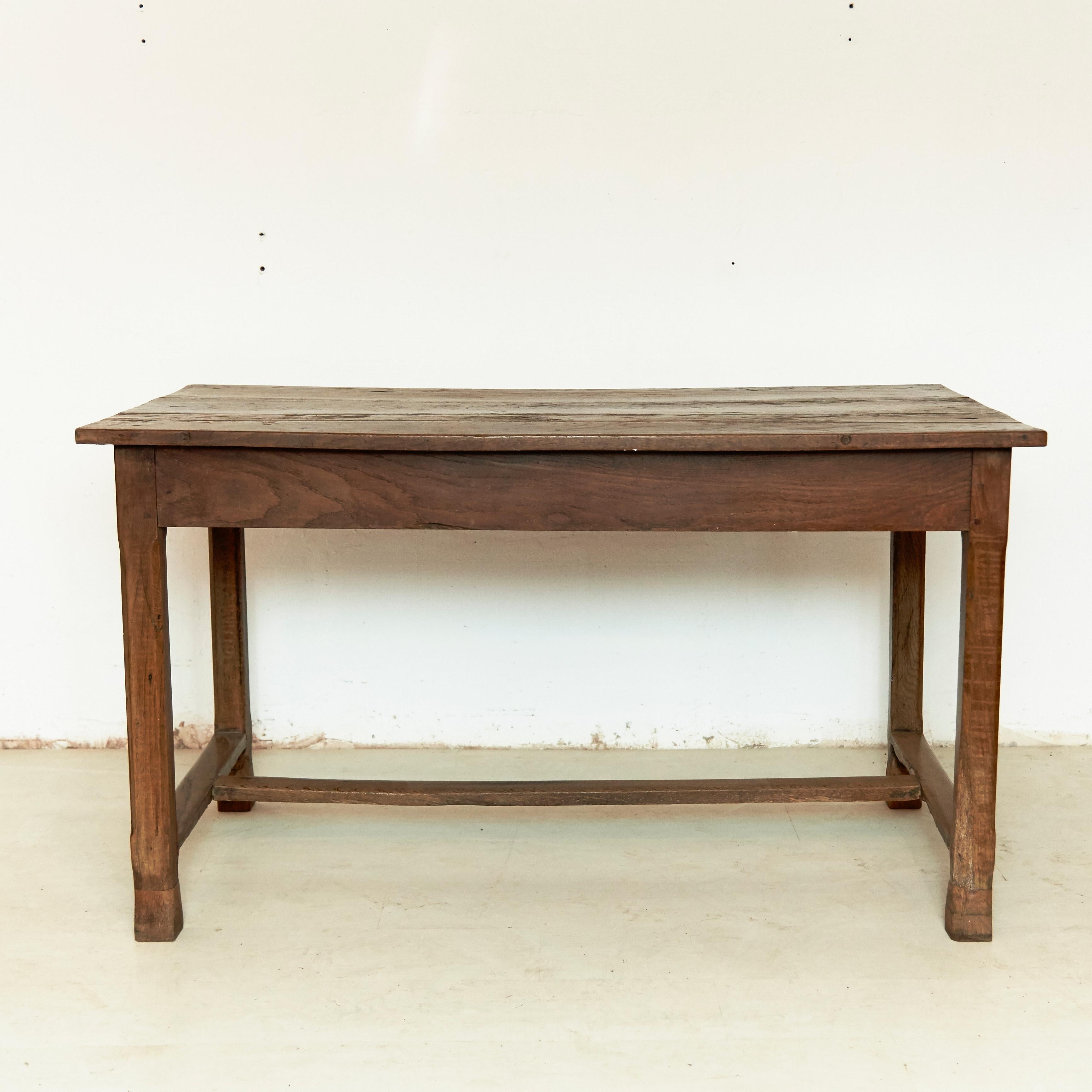 Rustic 19th Century French Oak Table In Good Condition In Barcelona, Barcelona