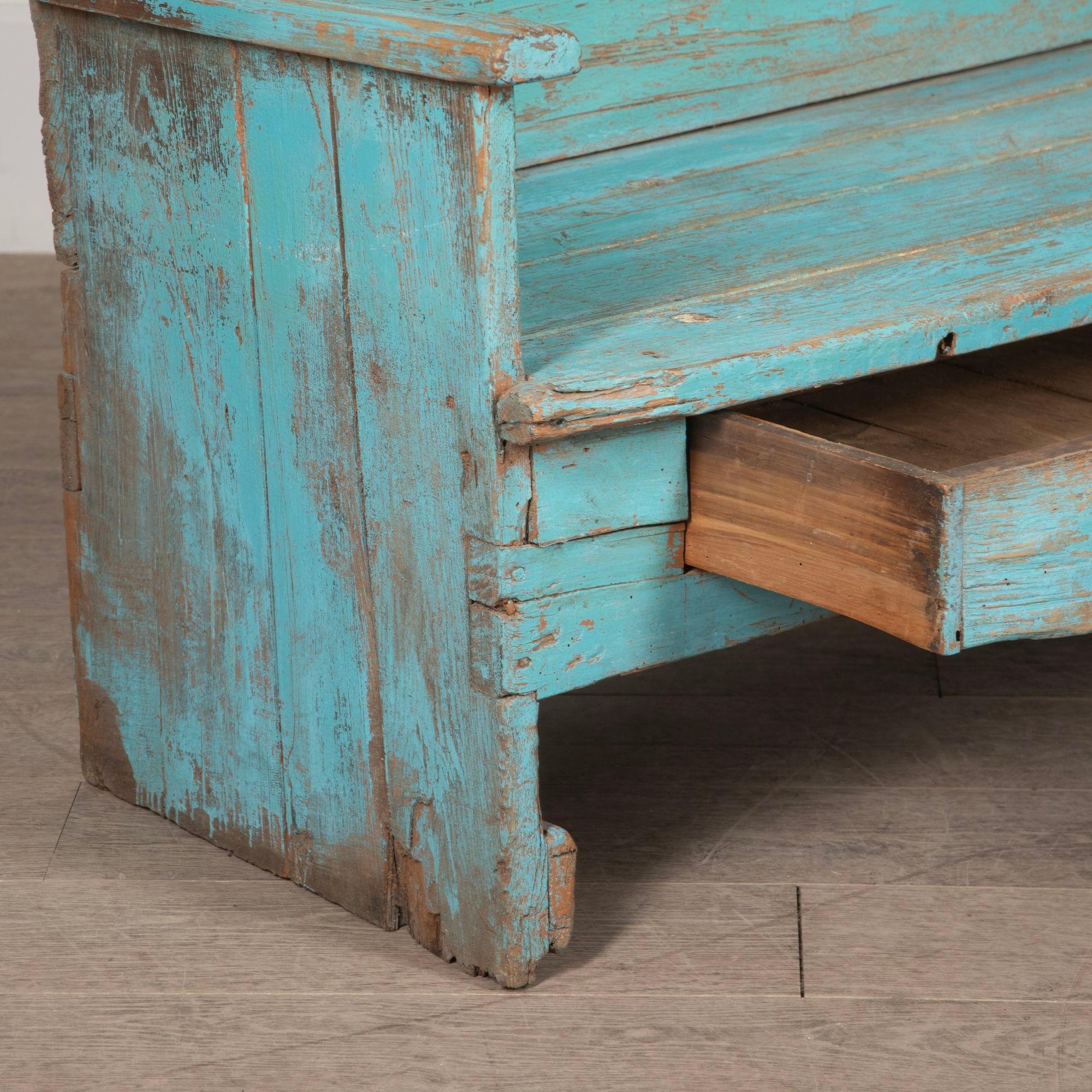 Rustic 19th Century Italian Painted Bench In Good Condition In Gloucestershire, GB