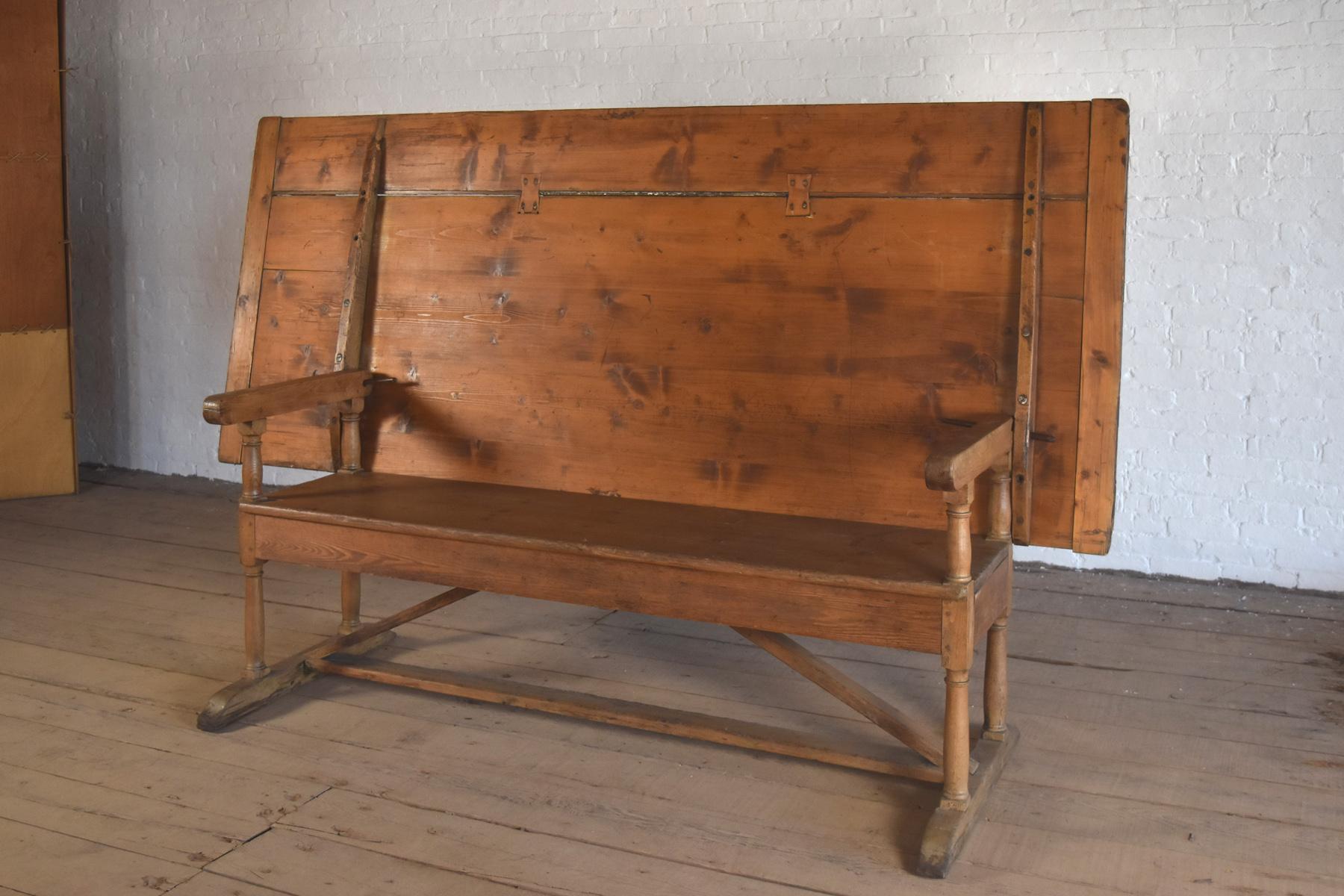 Pine Rustic 19th century pine Settle-Table / Farmhouse Table