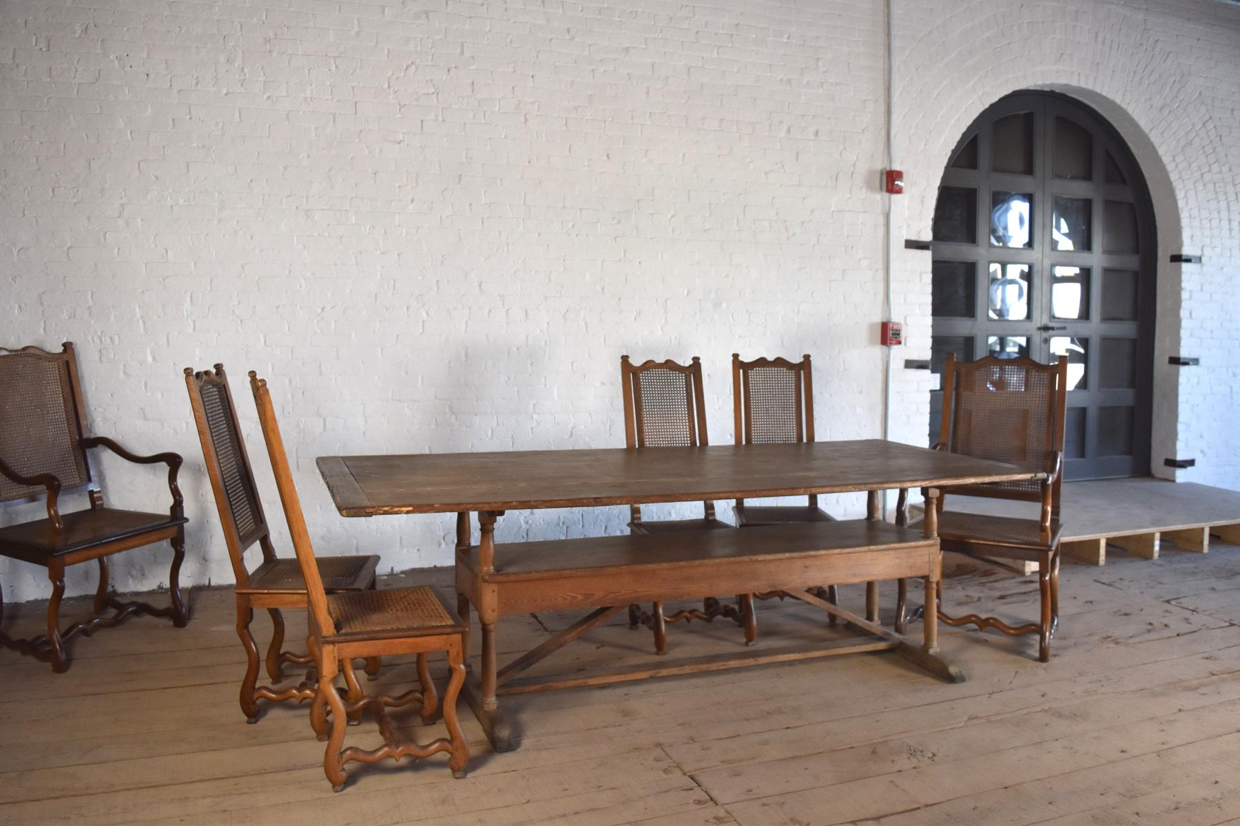 19th Century Rustic 19th century pine Settle-Table / Farmhouse Table