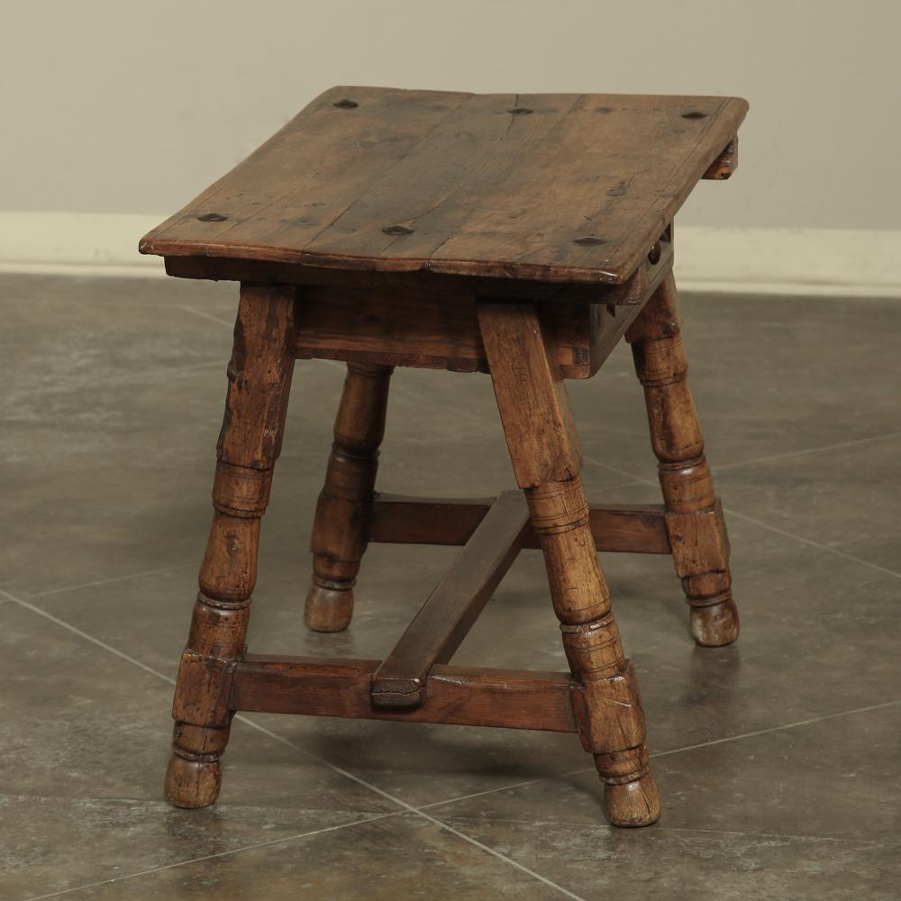 Rustic 19th Century Spanish Hand Carved End Table In Good Condition In Dallas, TX
