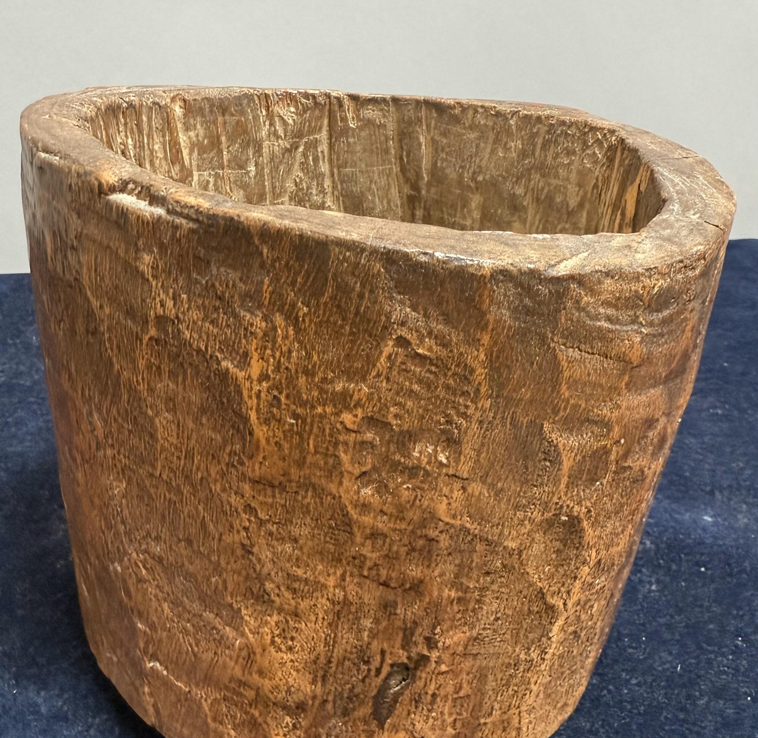 Spagnolo Mortaio spagnolo rustico del XIX secolo in vendita