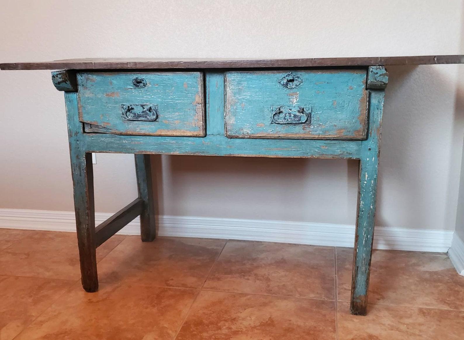 Rustic 19th Century Spanish Pine Work Bench Table In Good Condition For Sale In Forney, TX