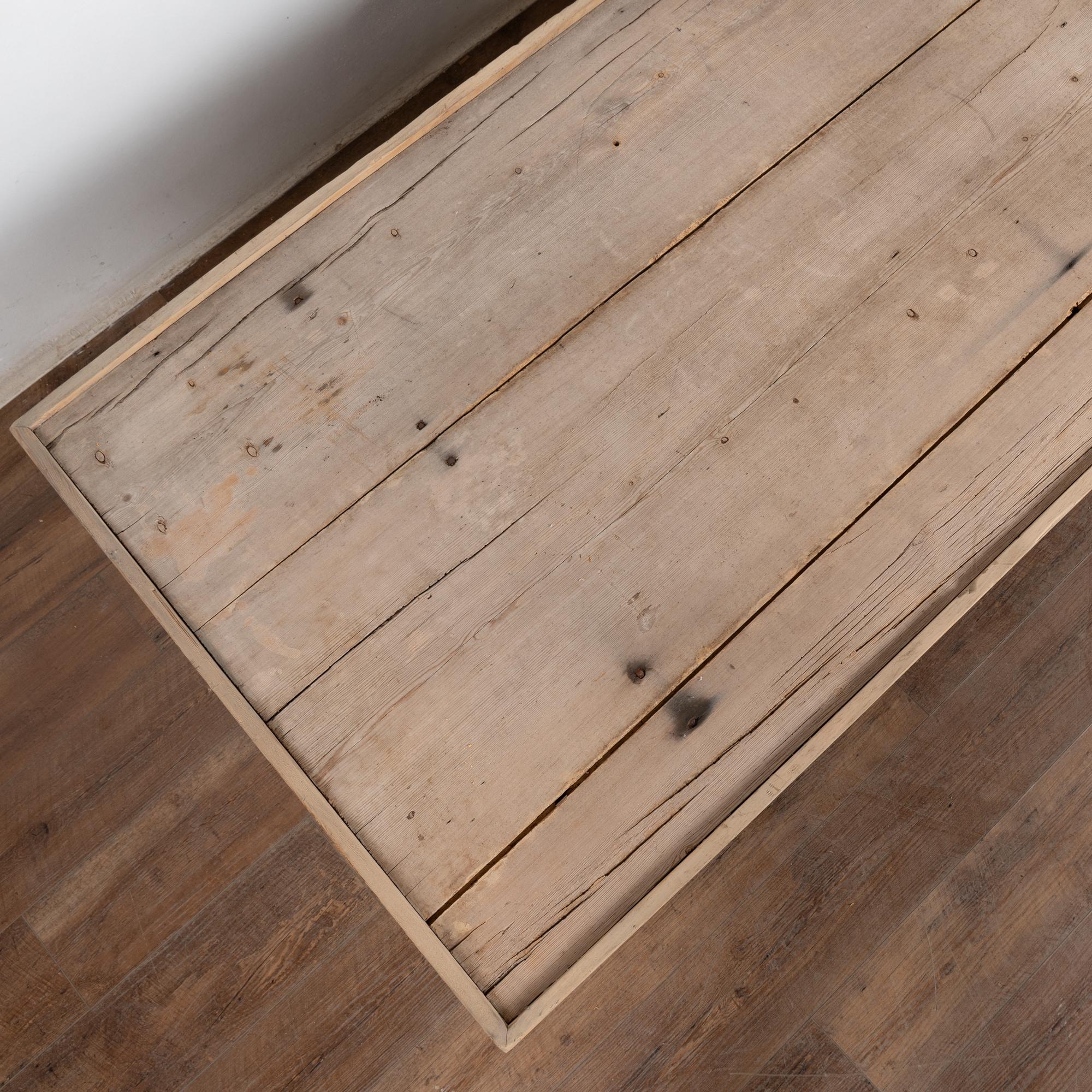 Pine Rustic 19th Century Swedish Farmhouse Coffee Table For Sale