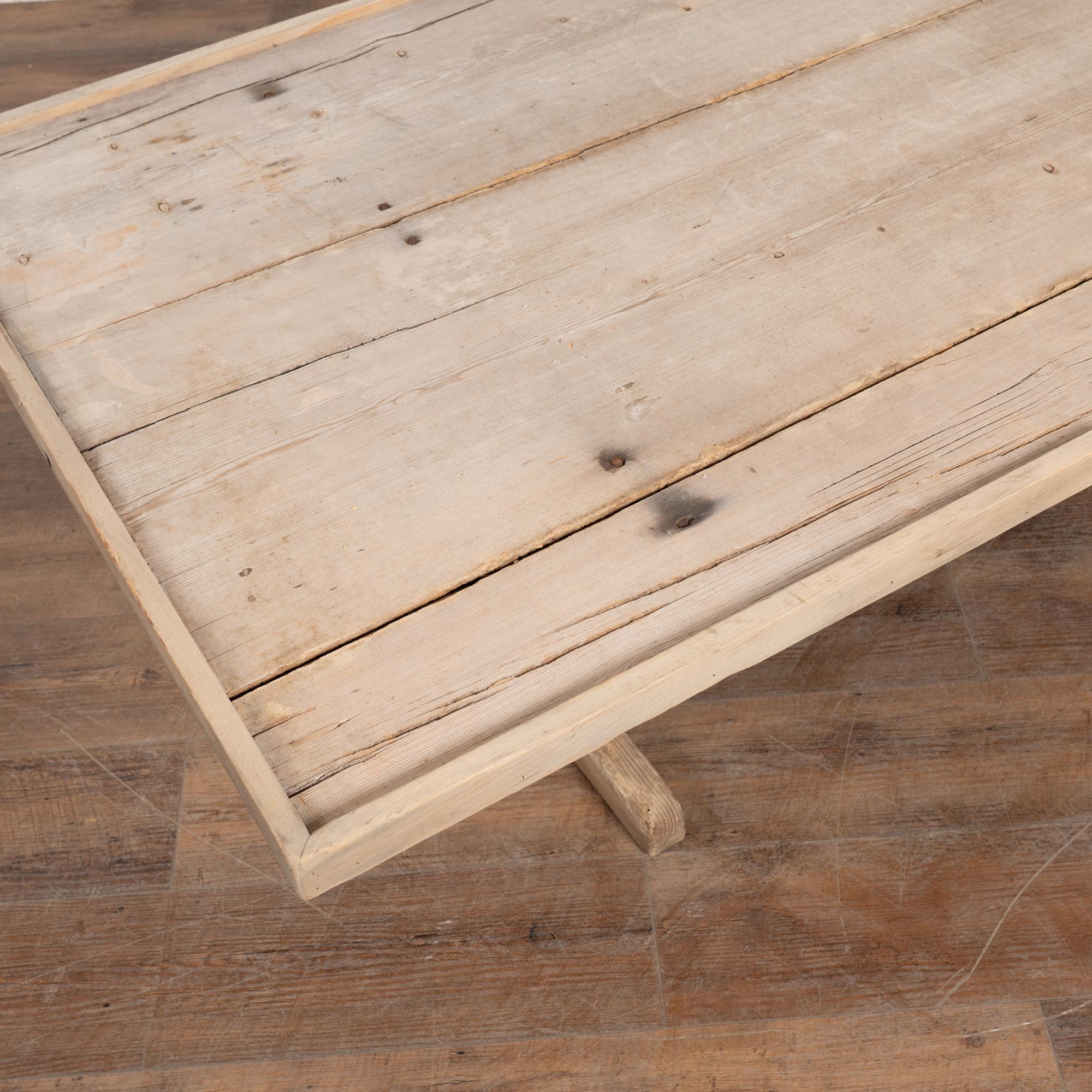 Rustic 19th Century Swedish Farmhouse Coffee Table For Sale 1